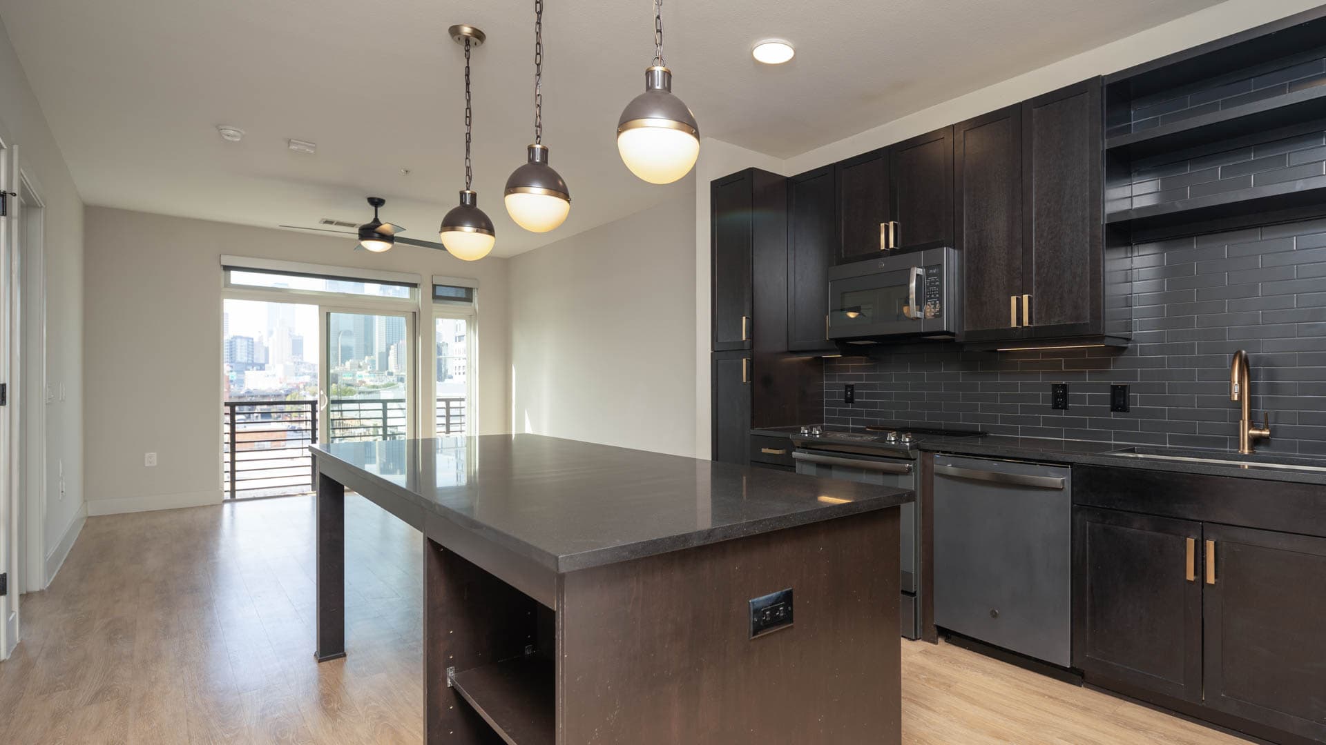 Indie Deep Ellum Apartments 3 of 8