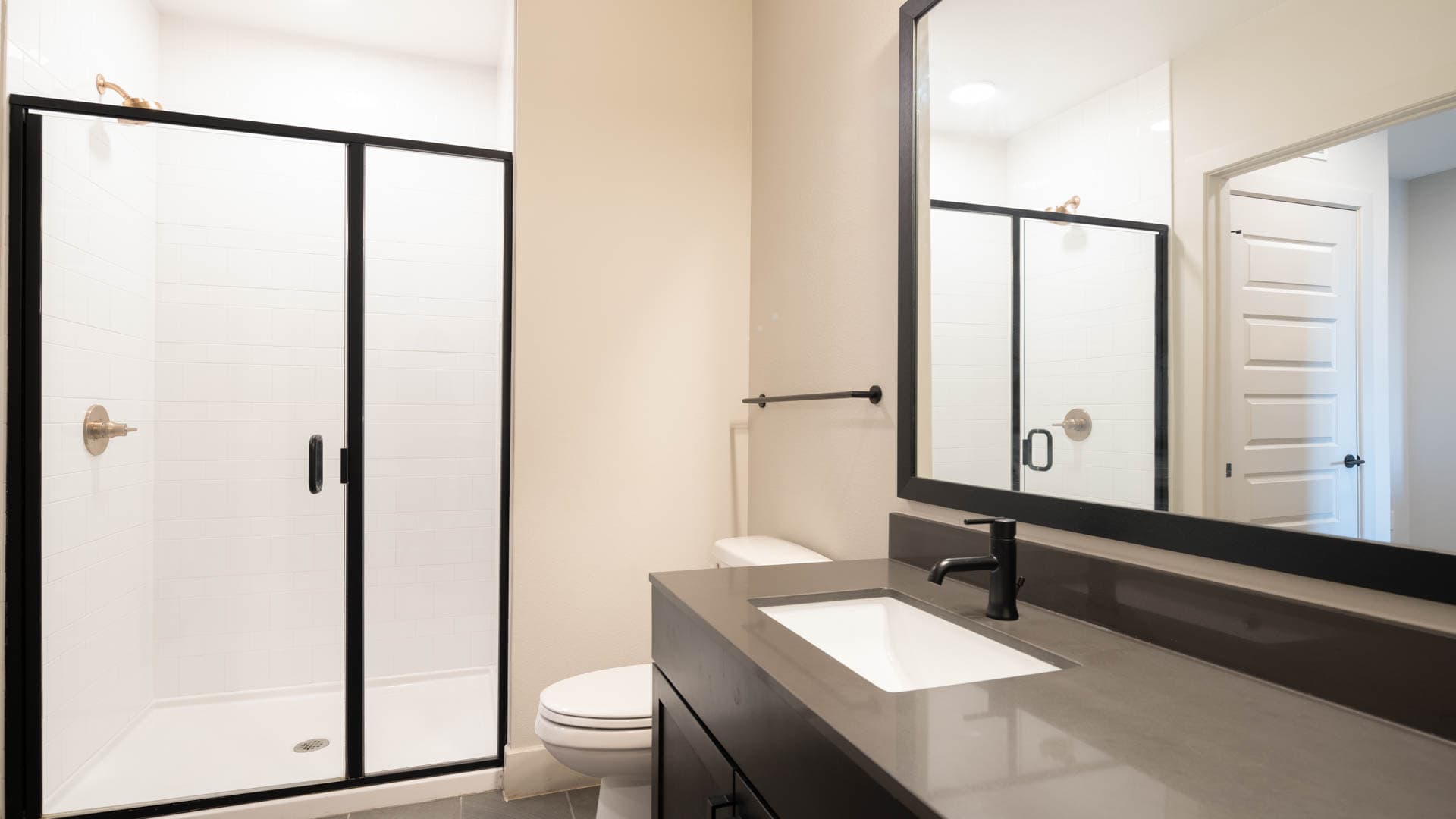 Indie Deep Ellum Apartments 1 of 6