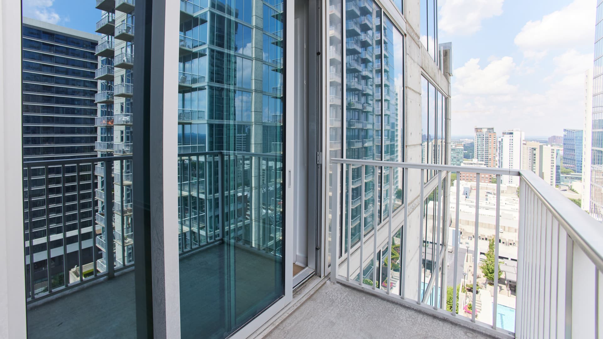 Skyhouse South Apartments 1 of 8