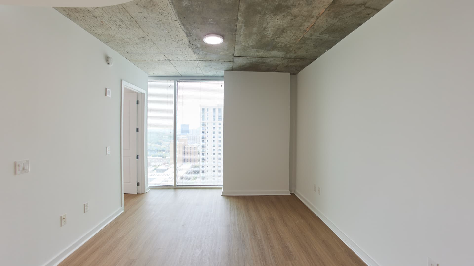 Skyhouse South Apartments 1 of 8