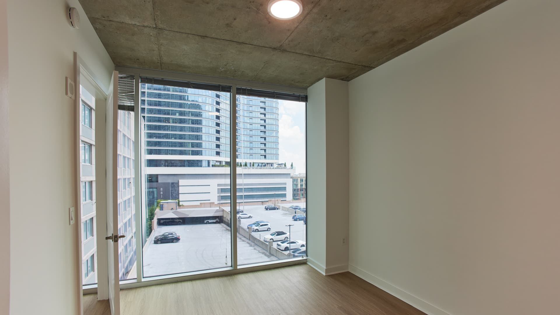 Skyhouse South Apartments 6 of 9
