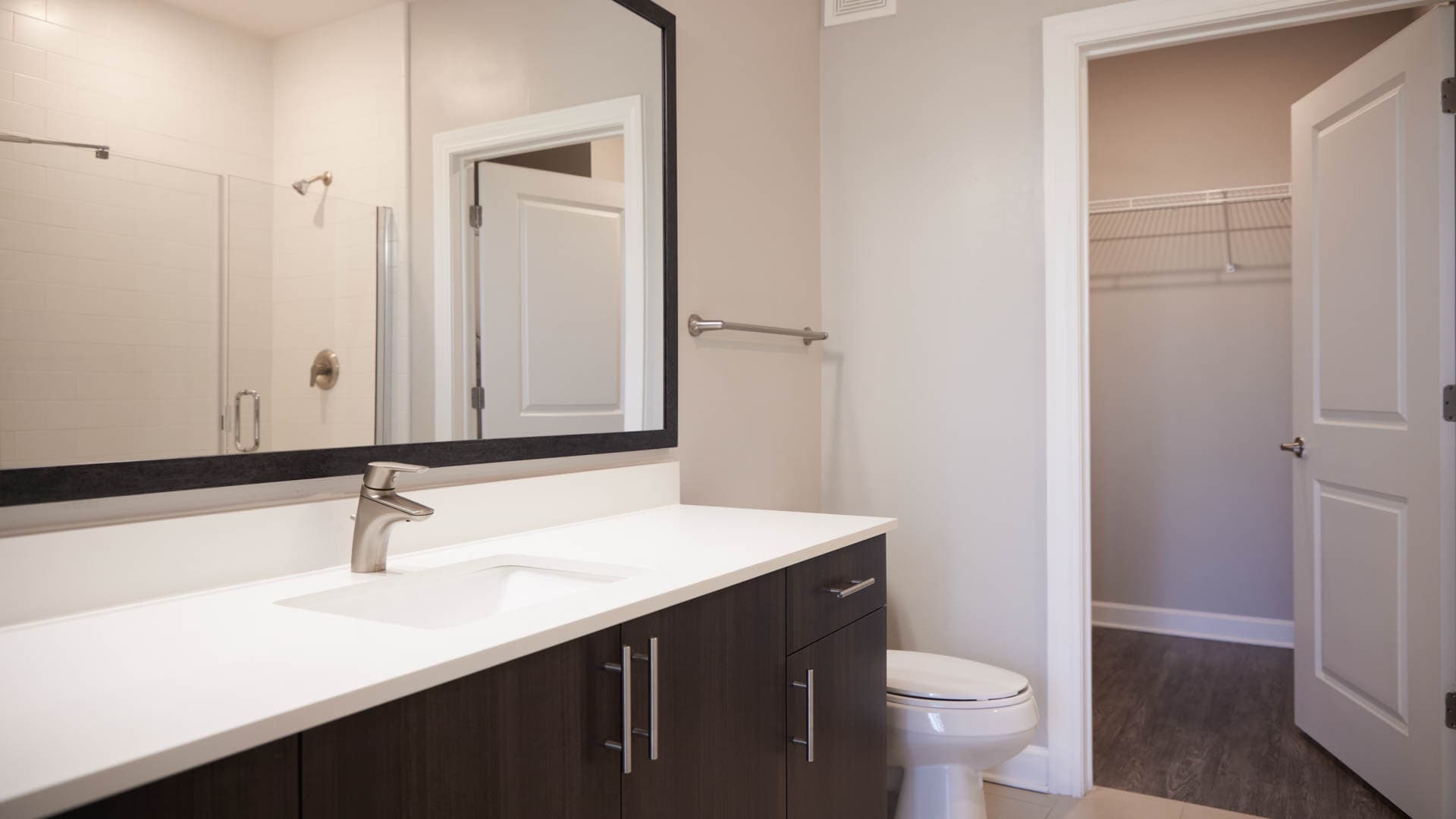 Juniper Sandy Springs Apartments 17 of 42