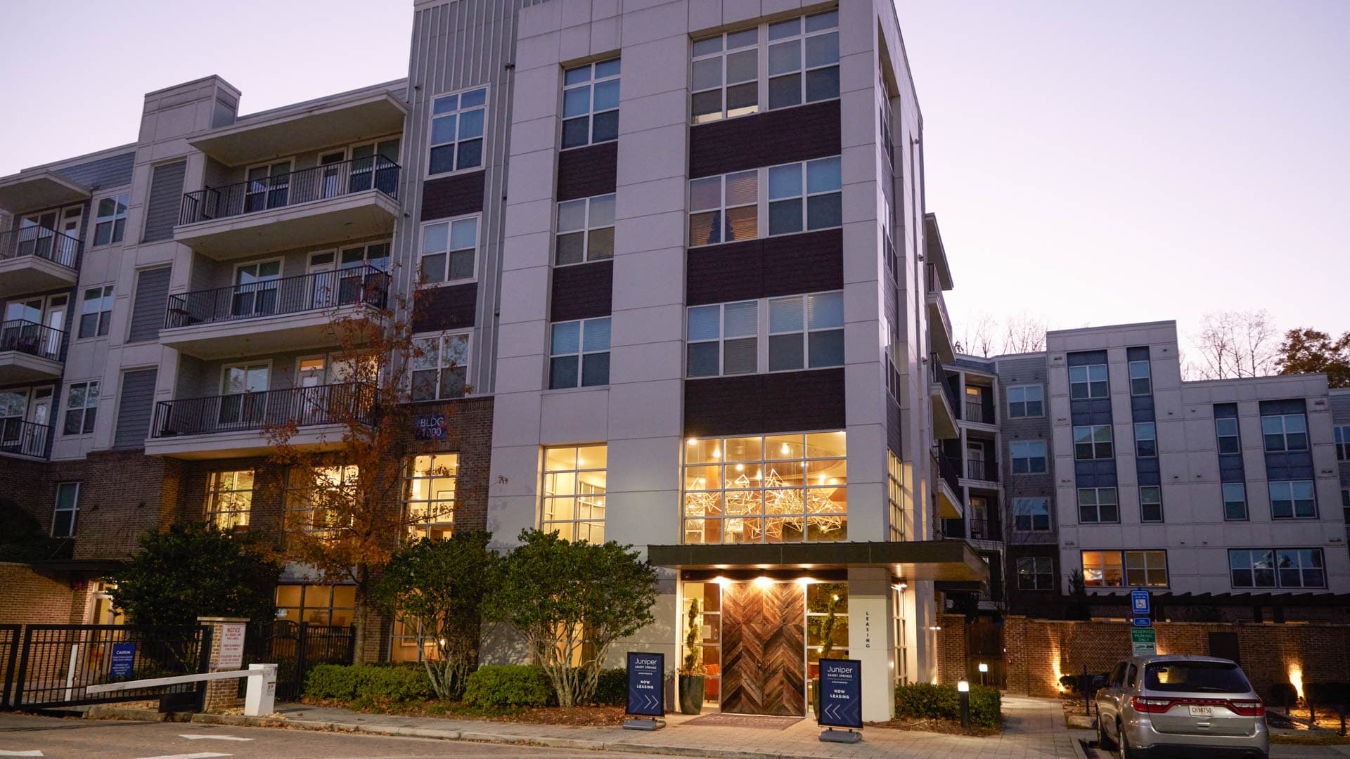 Juniper Sandy Springs Apartments 3 of 42