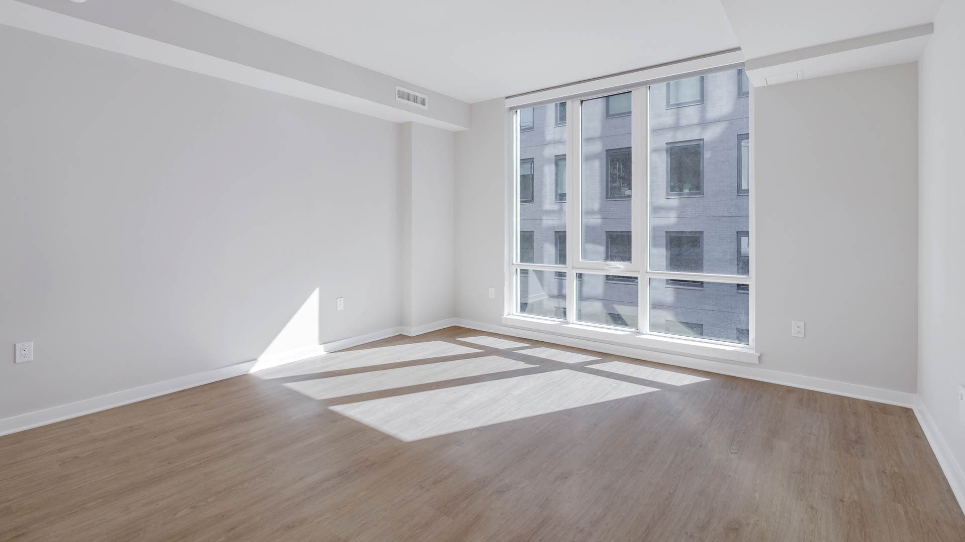 Reverb Apartments 3 of 4