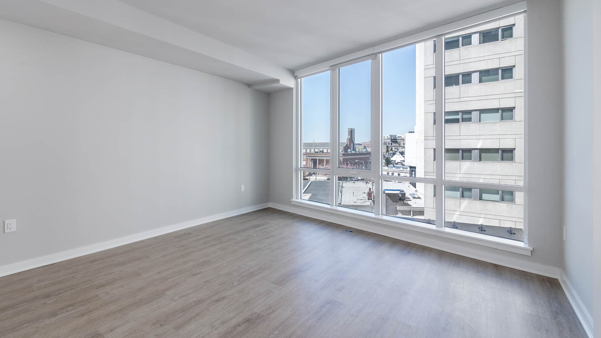 Reverb Apartments 5 of 6