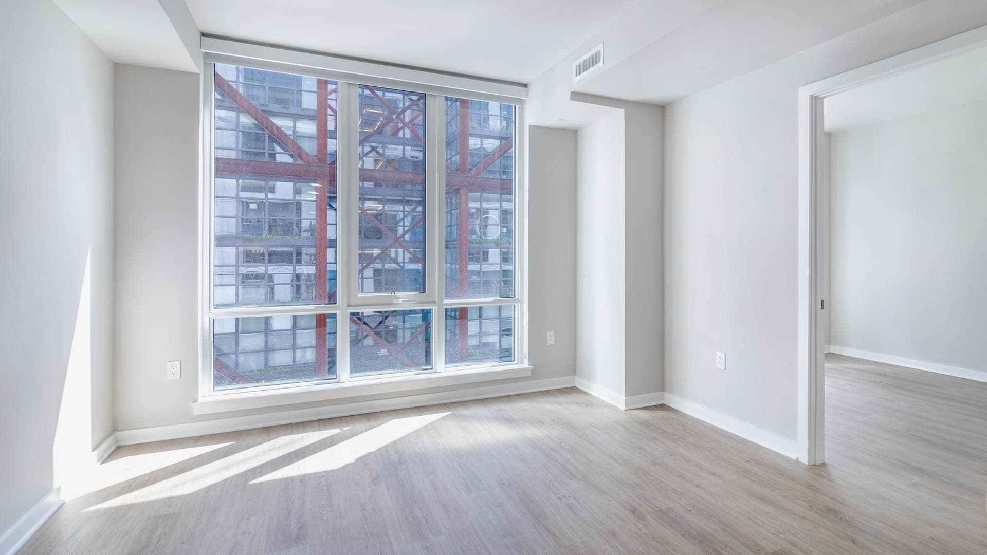 Reverb Apartments 5 of 6