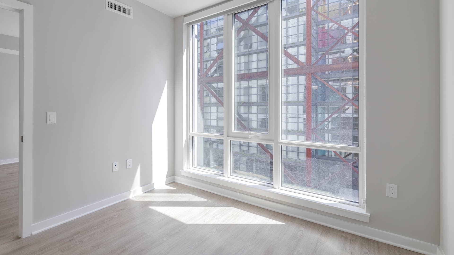 Reverb Apartments 2 of 6