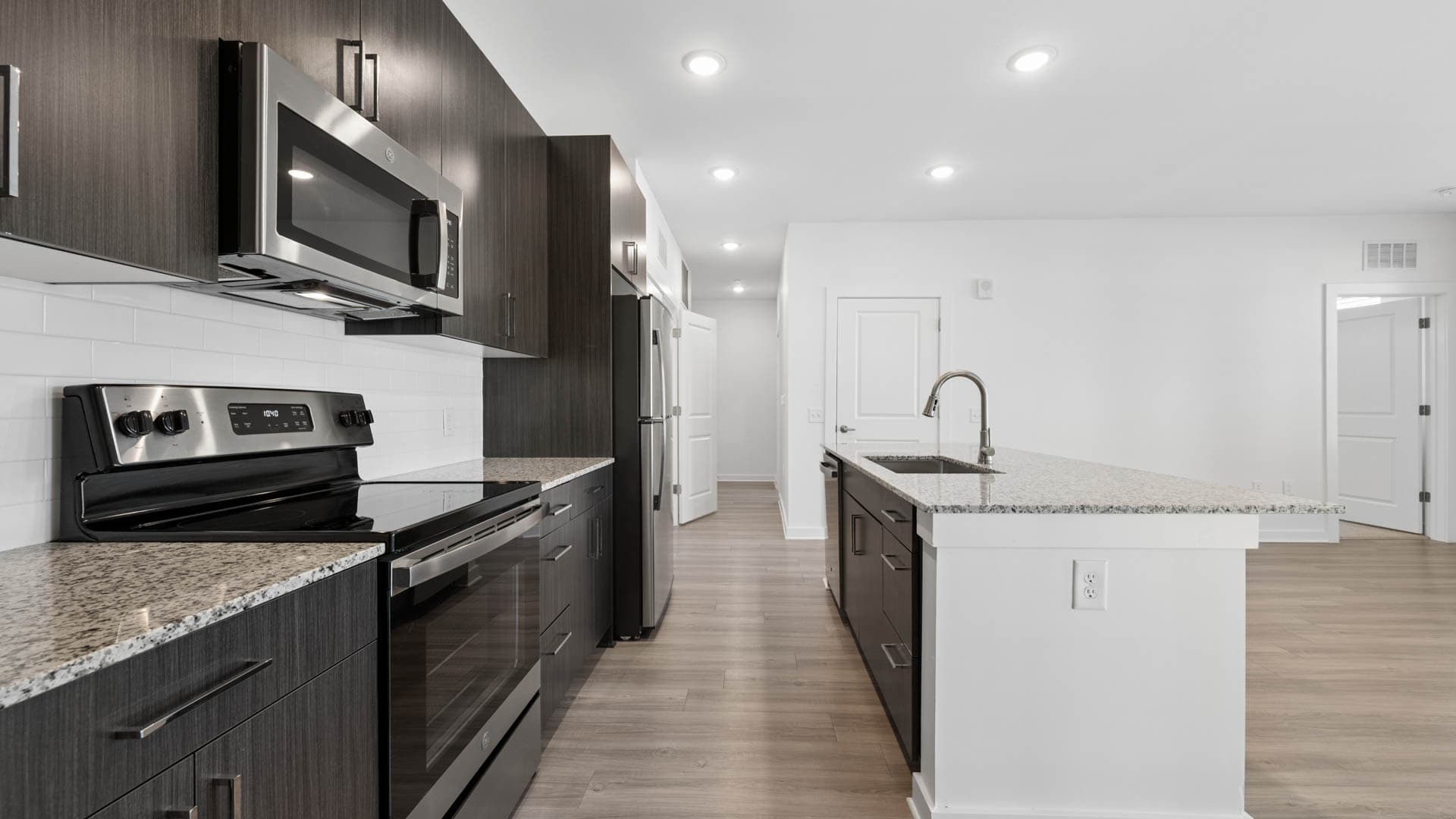 The Penman Apartments 4 of 8