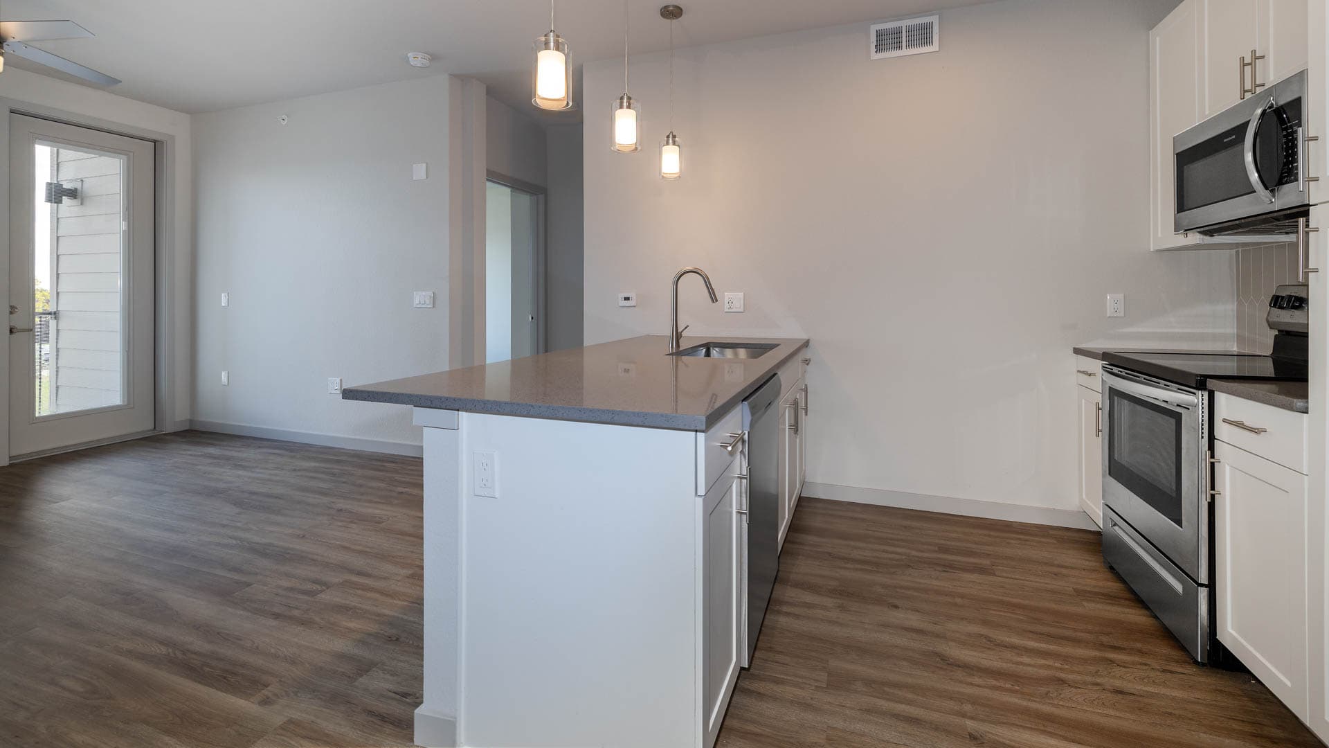 Savanna Nine Mile Apartments 4 of 8