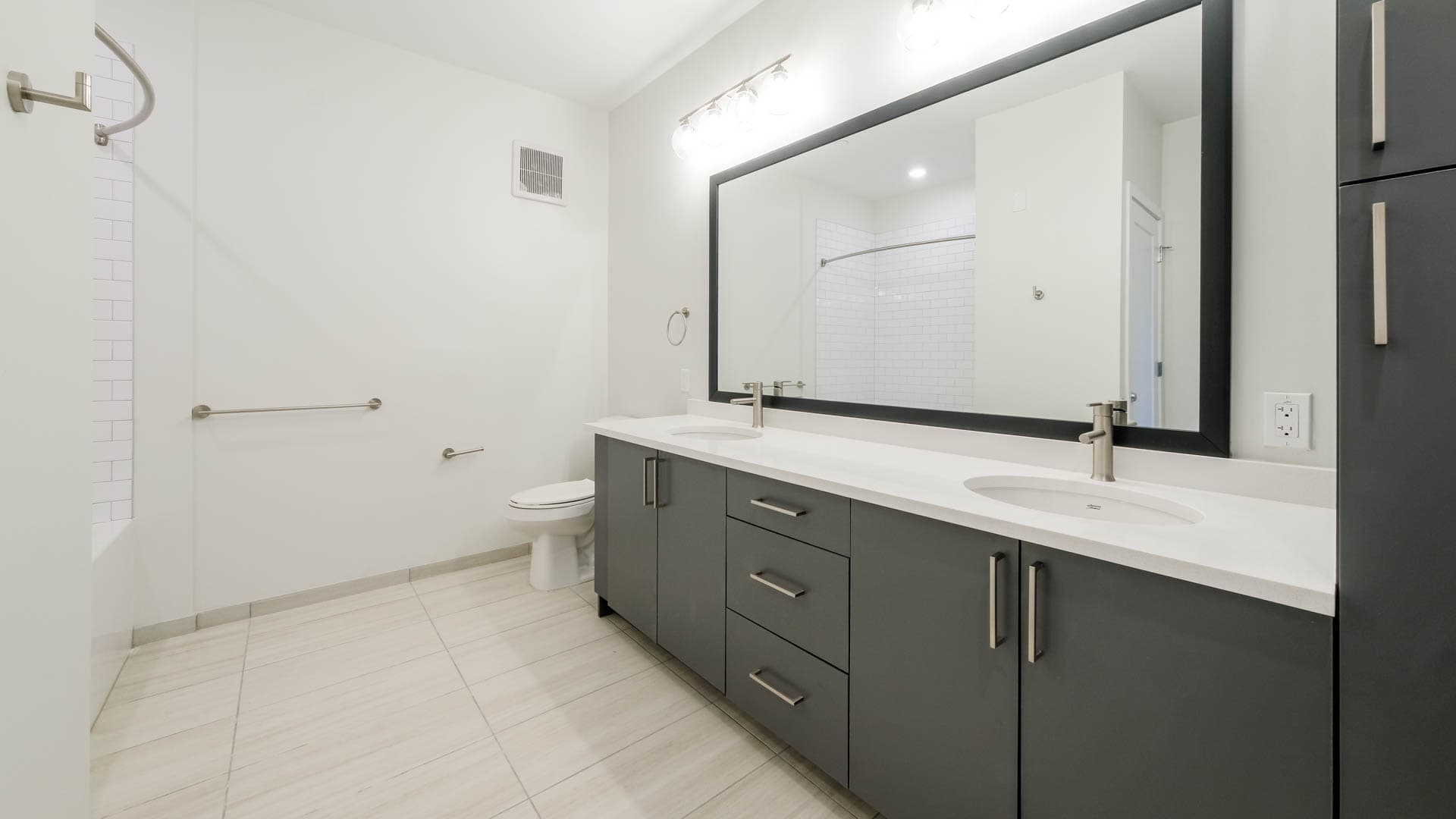 Alexan Harrison Apartments 40 of 120