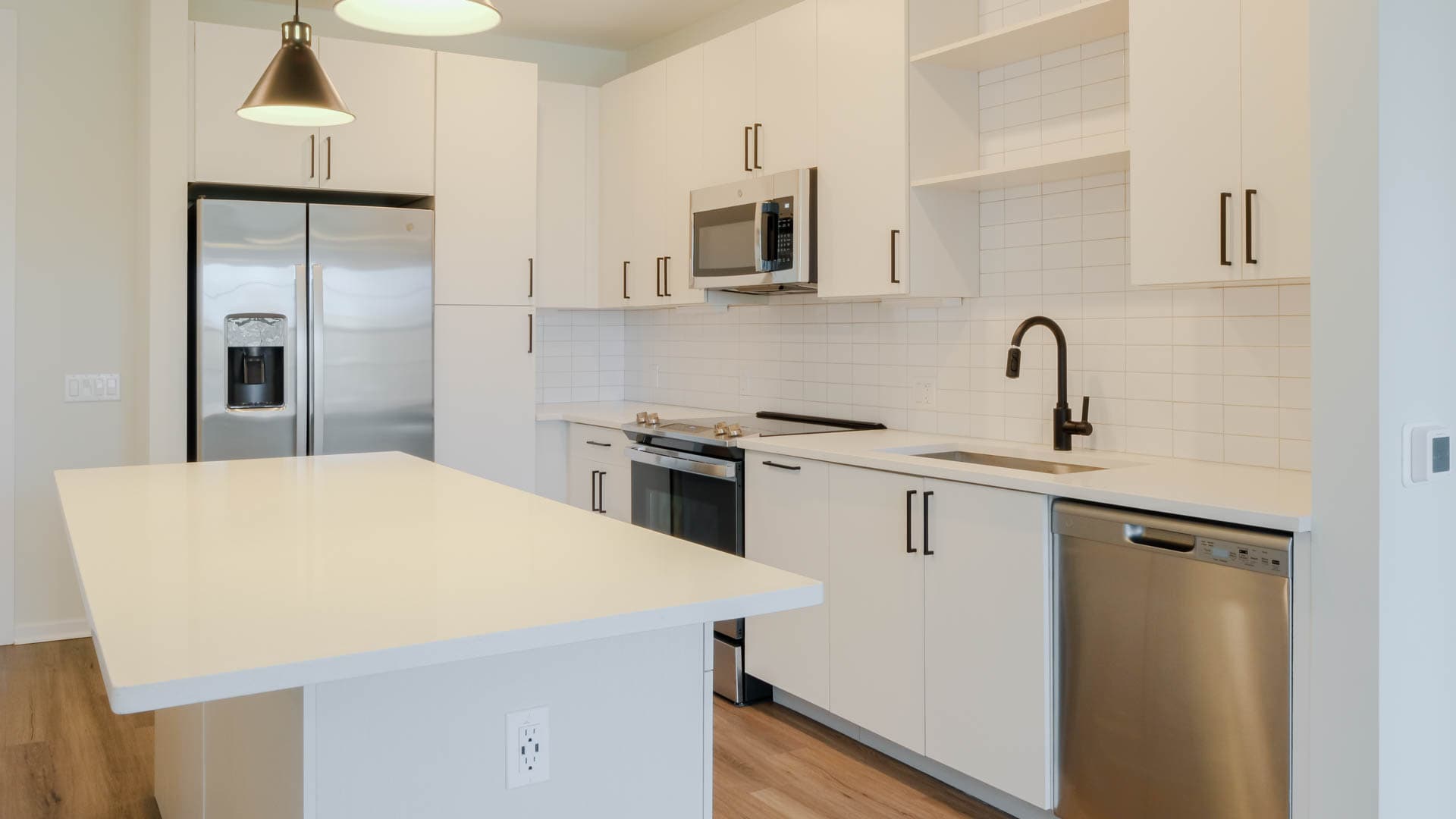 Alexan Harrison Apartments 5 of 11