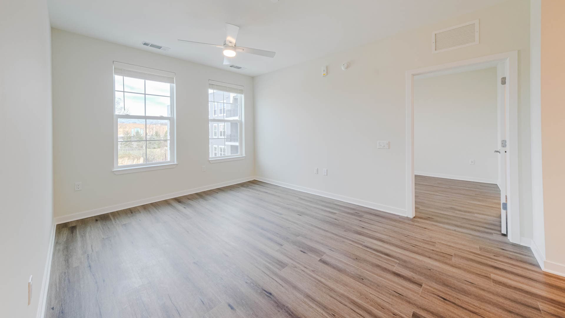 Alexan Harrison Apartments 7 of 11