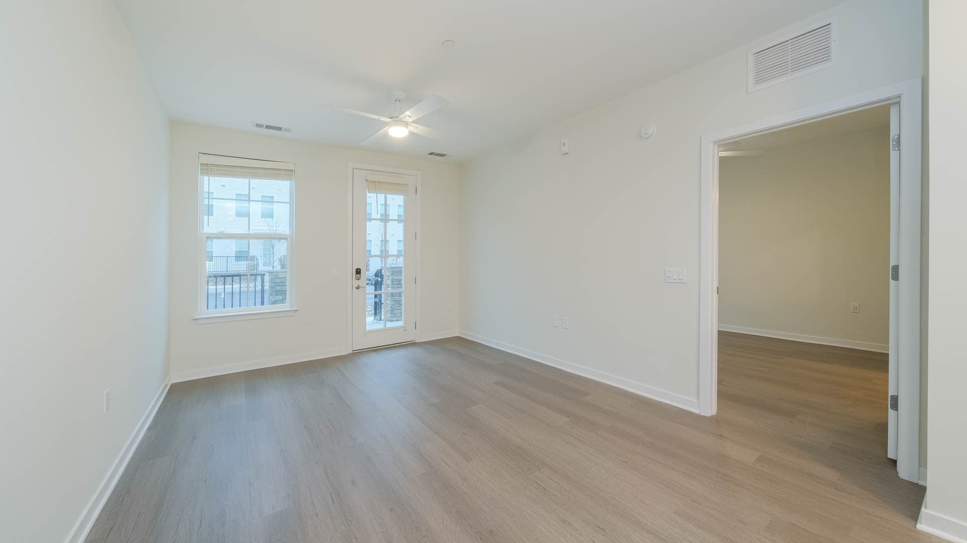Alexan Harrison Apartments 5 of 11