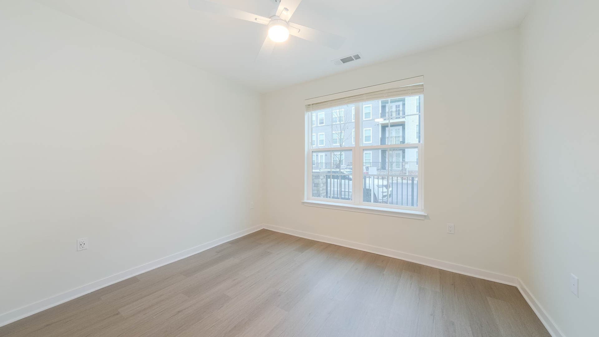 Alexan Harrison Apartments 2 of 11