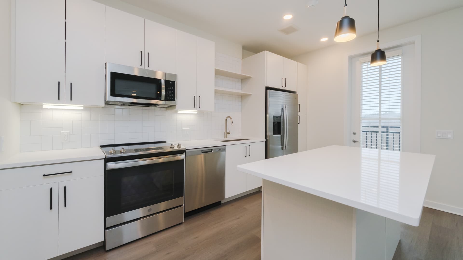 Alexan Harrison Apartments 3 of 120