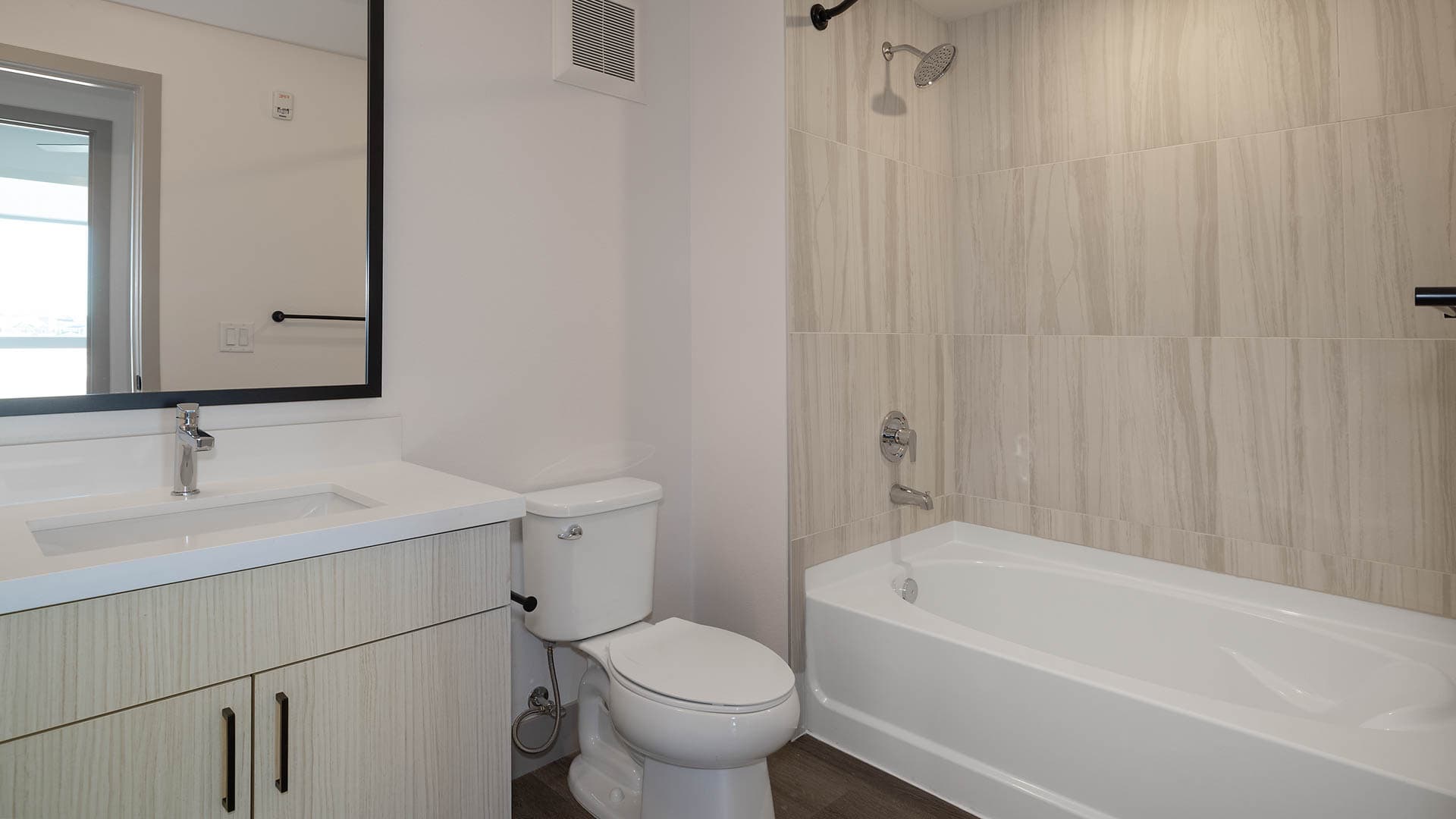 JADE Beeler Park Apartments 5 of 8