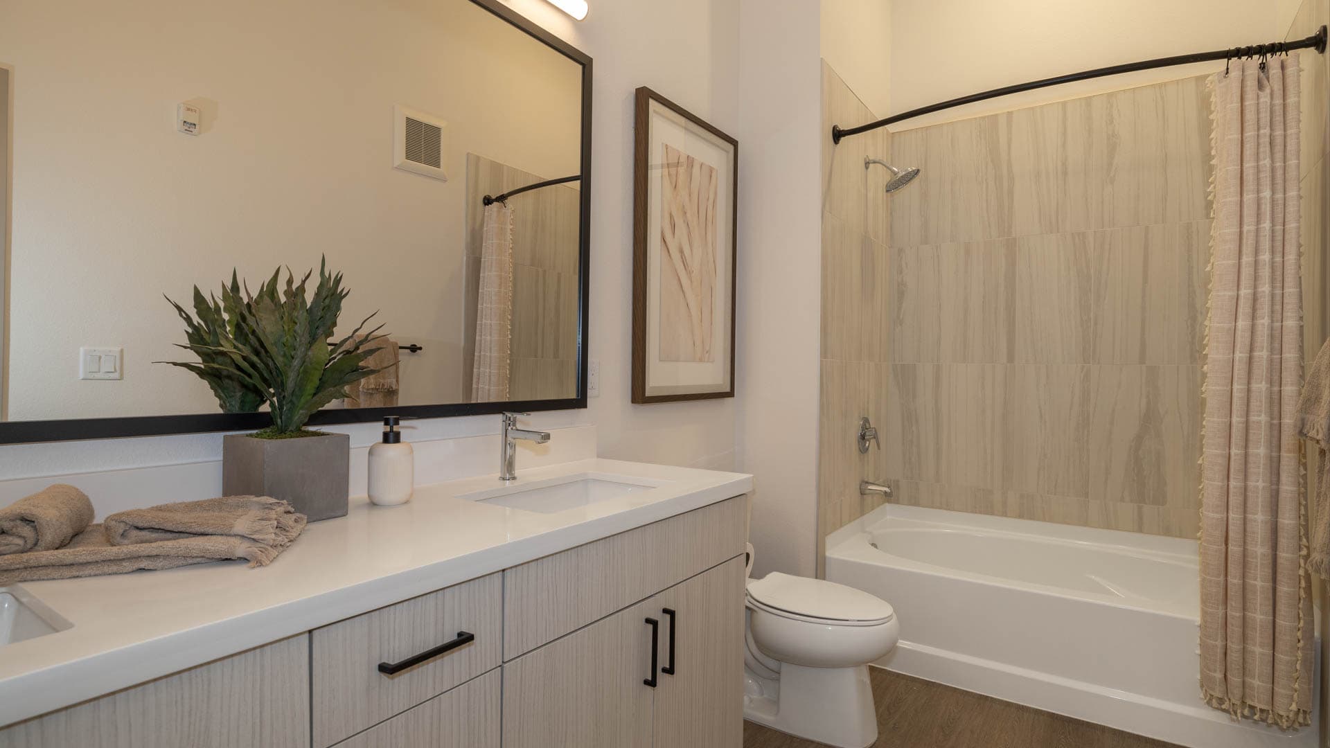 JADE Beeler Park Apartments 3 of 7
