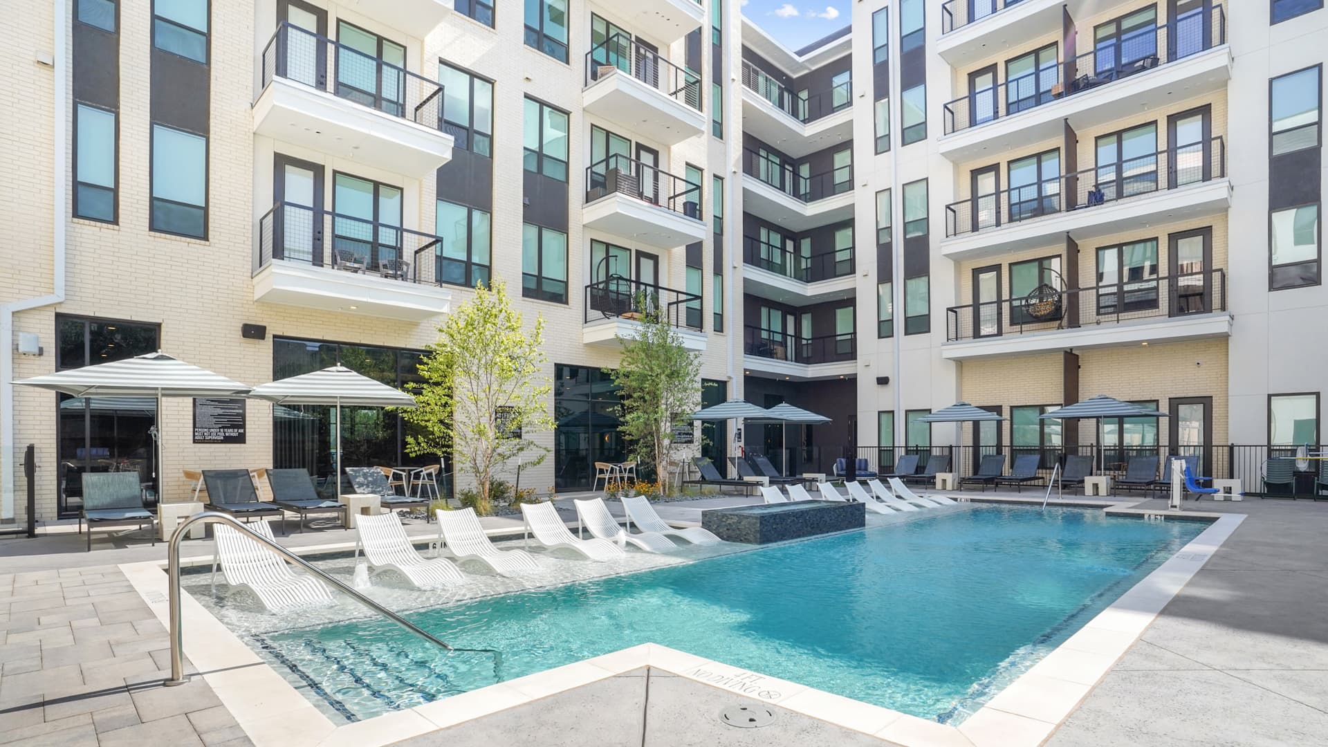 Lyle Apartments 41 of 52