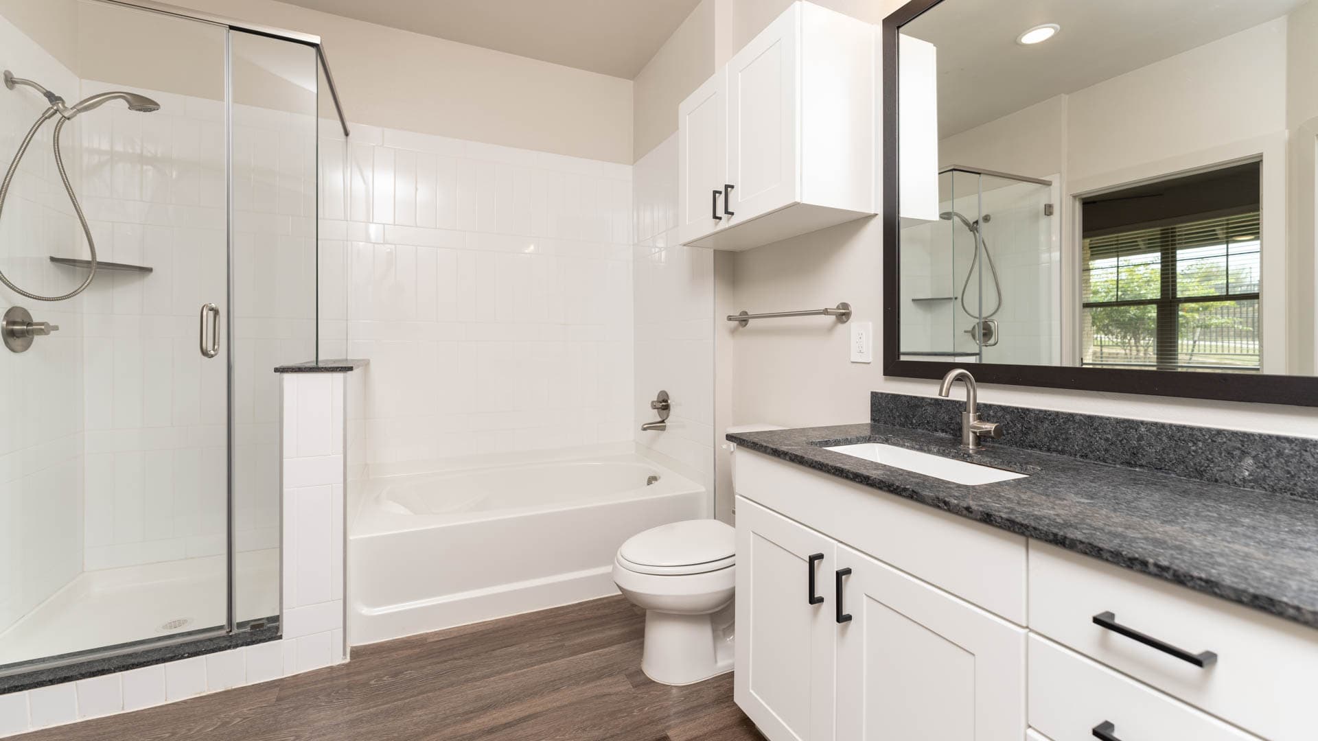Trailwinds Grapevine Apartments 5 of 11
