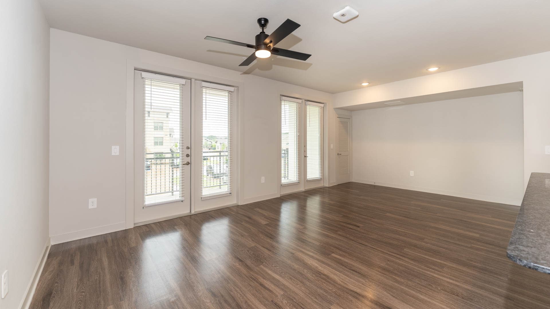Trailwinds Grapevine Apartments 2 of 11