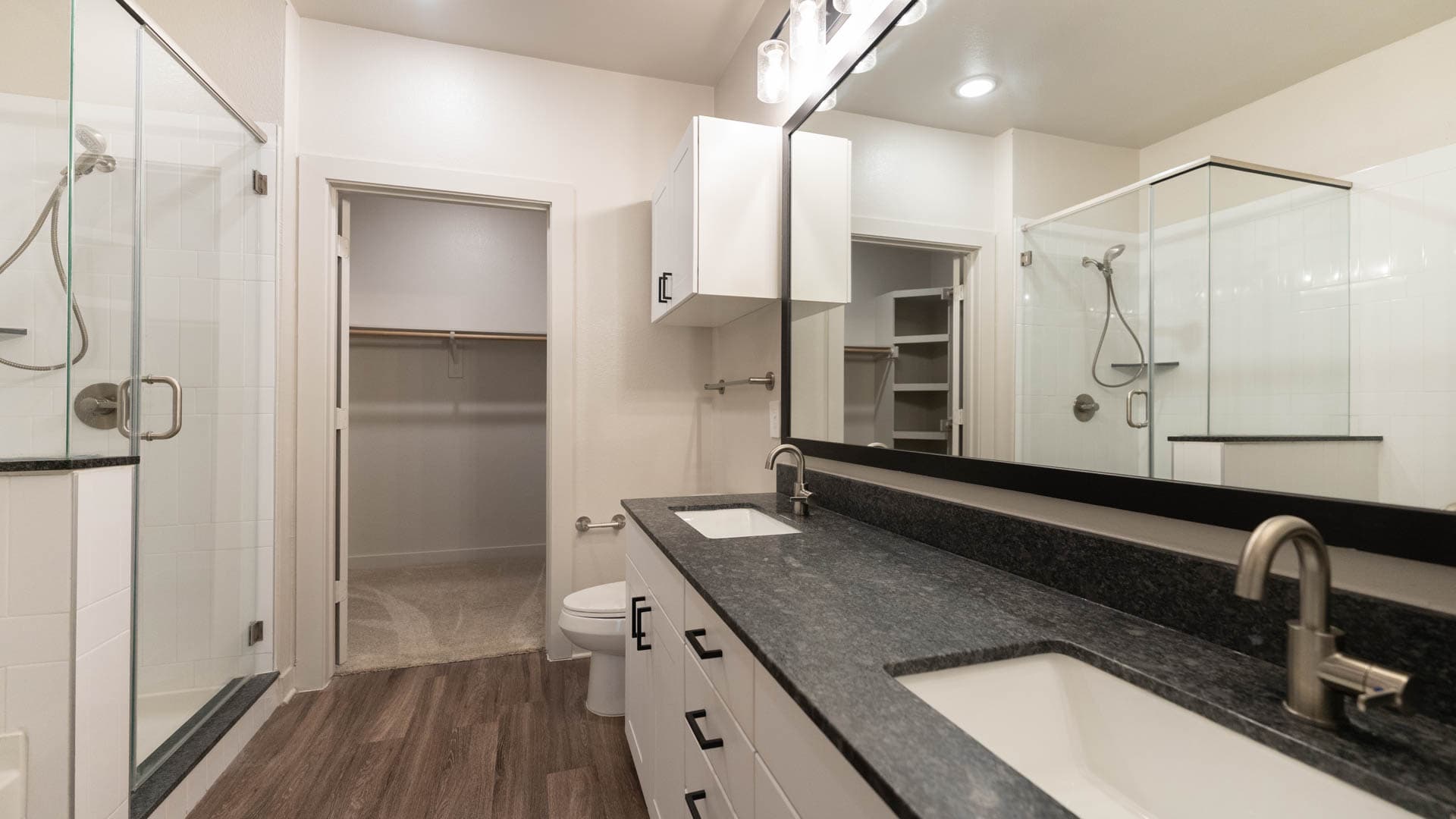 Trailwinds Grapevine Apartments 5 of 11