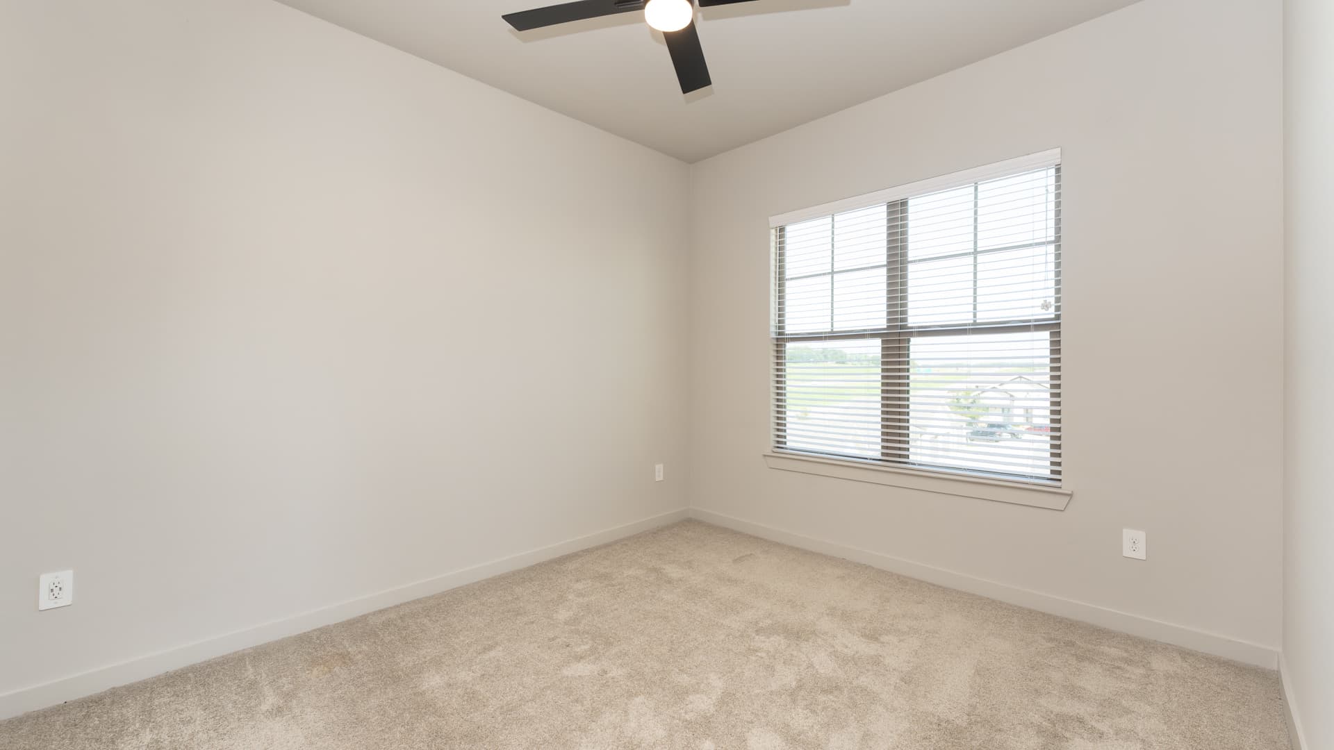 Trailwinds Grapevine Apartments 5 of 12