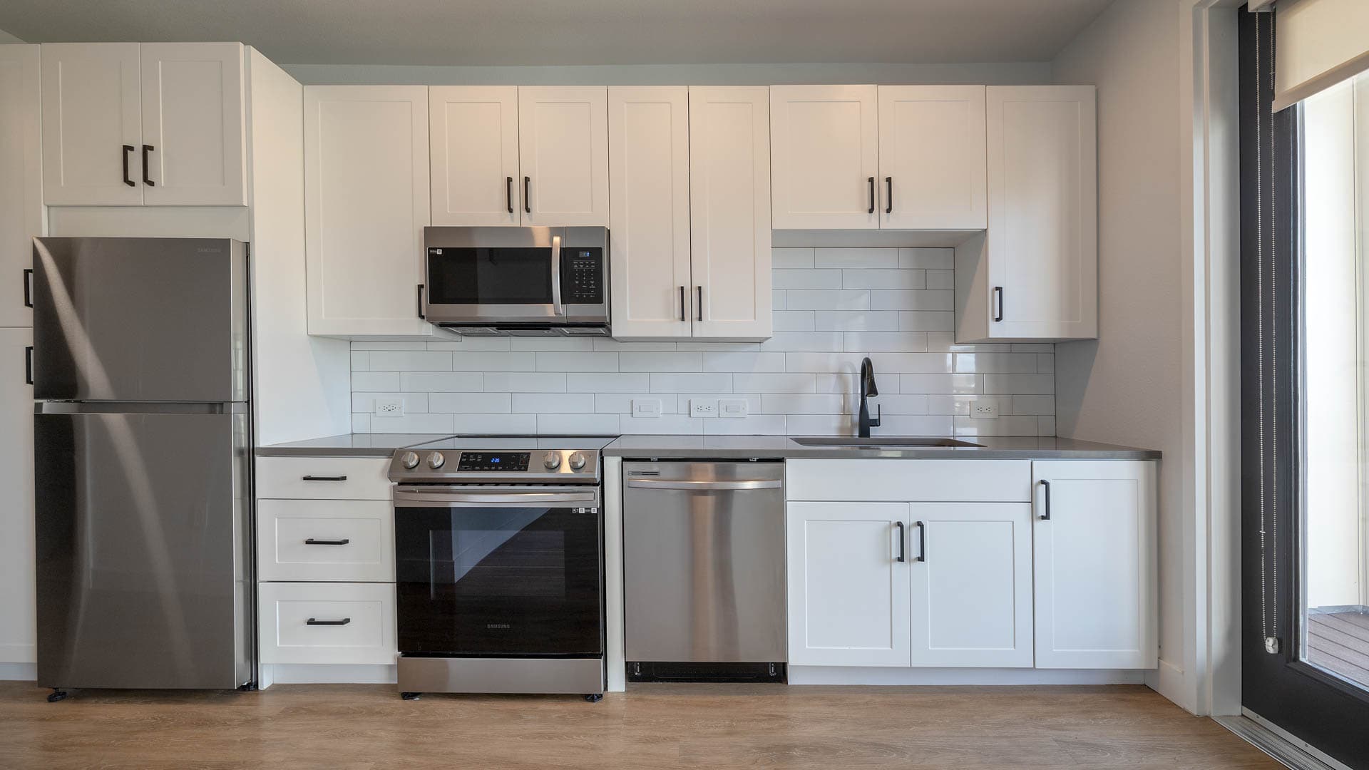 White Fence Farm Apartments 4 of 9