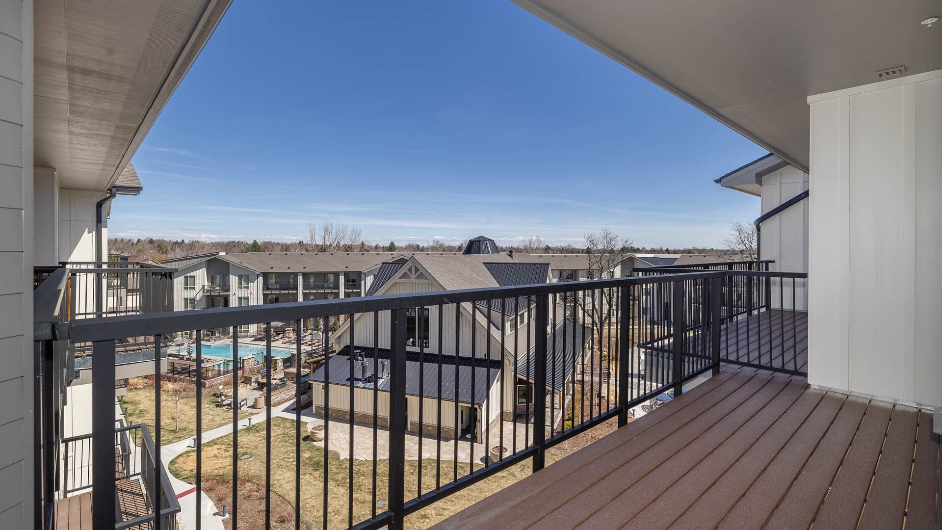 White Fence Farm Apartments 7 of 10