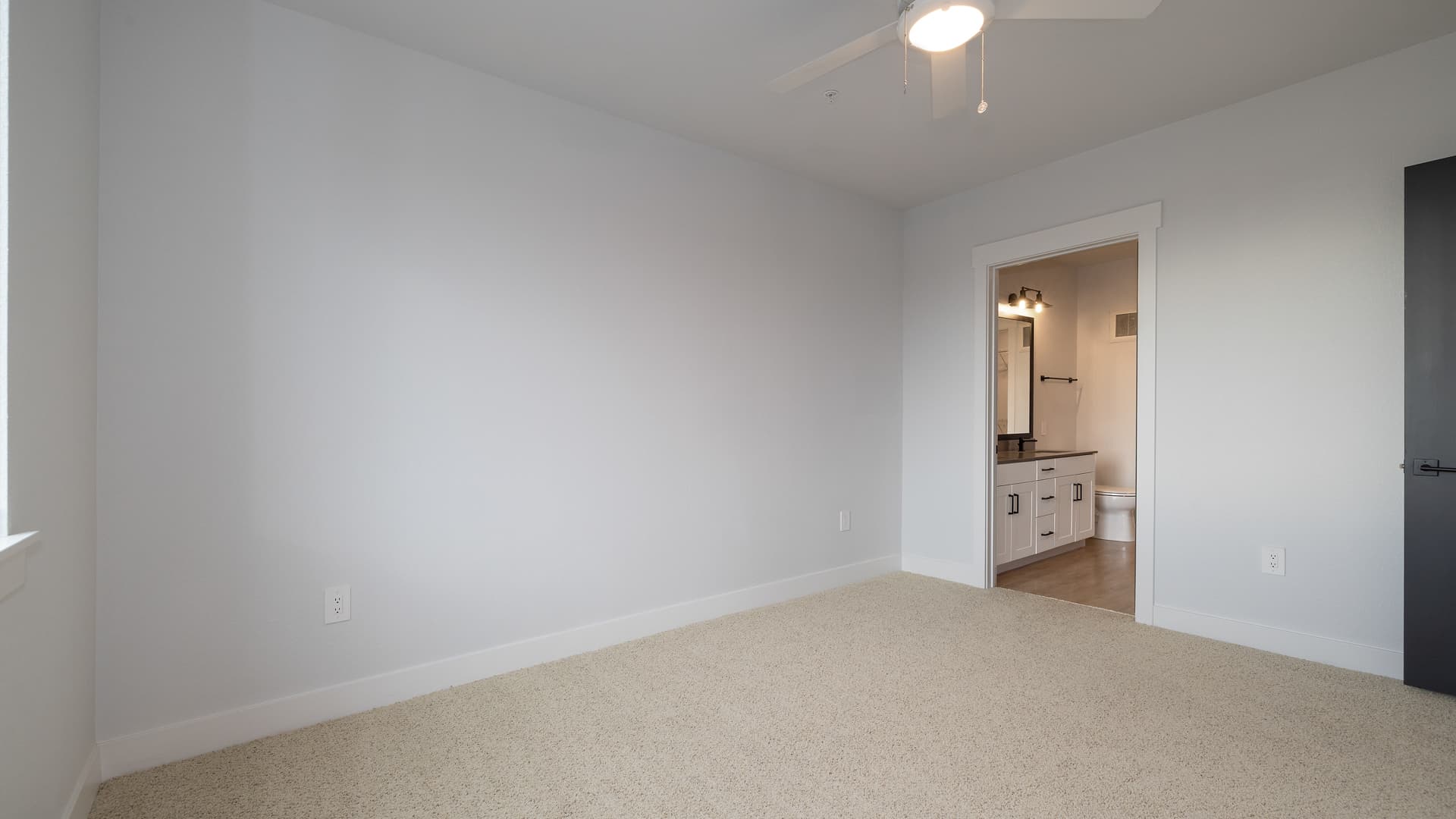 White Fence Farm Apartments 4 of 11
