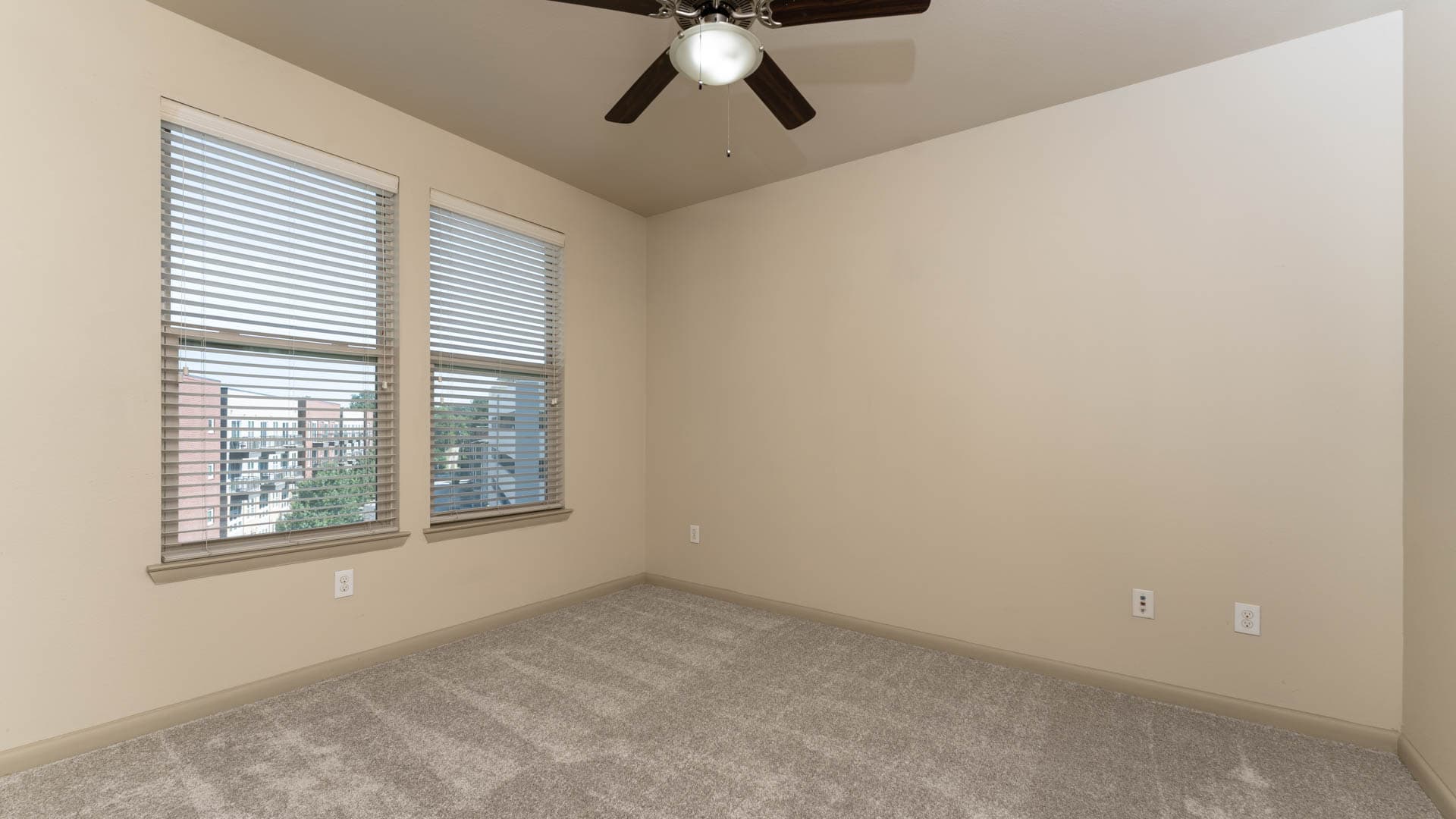 Union at Carrollton Square Apartments 3 of 13