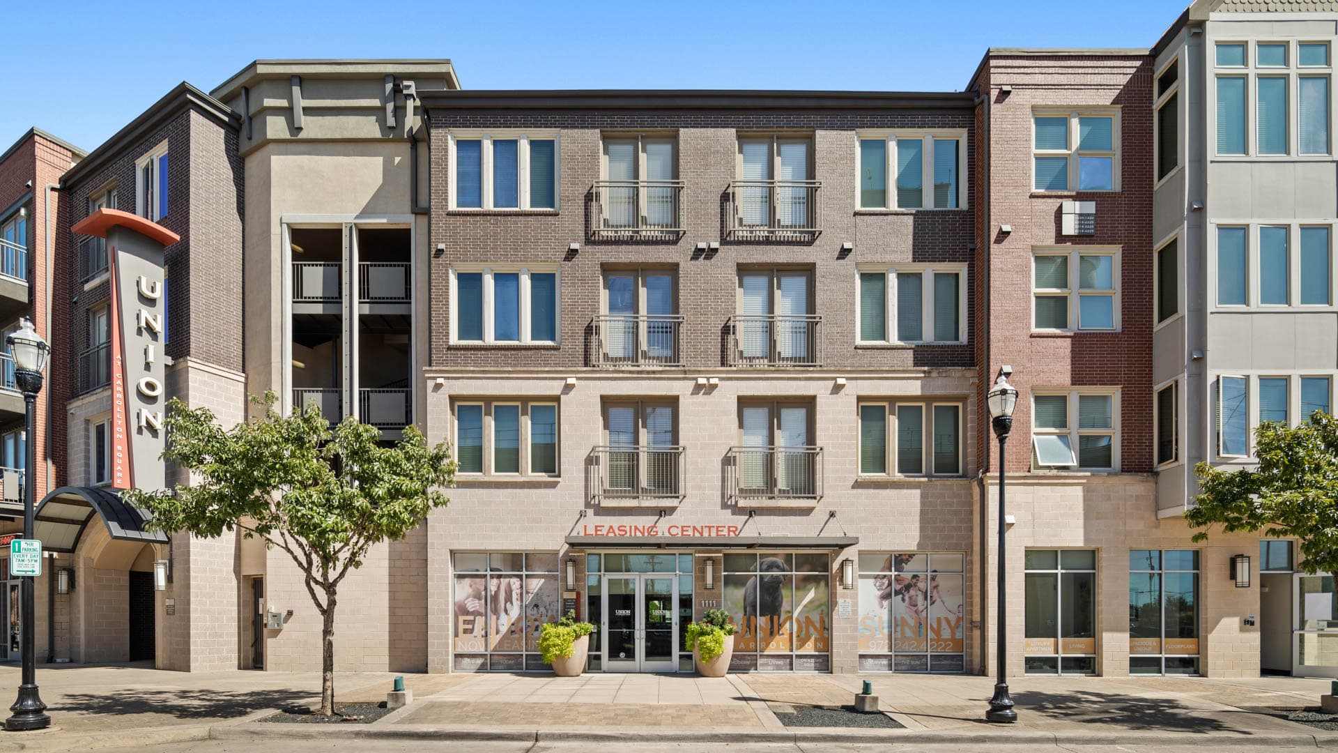 Union at Carrollton Square Apartments 2 of 61