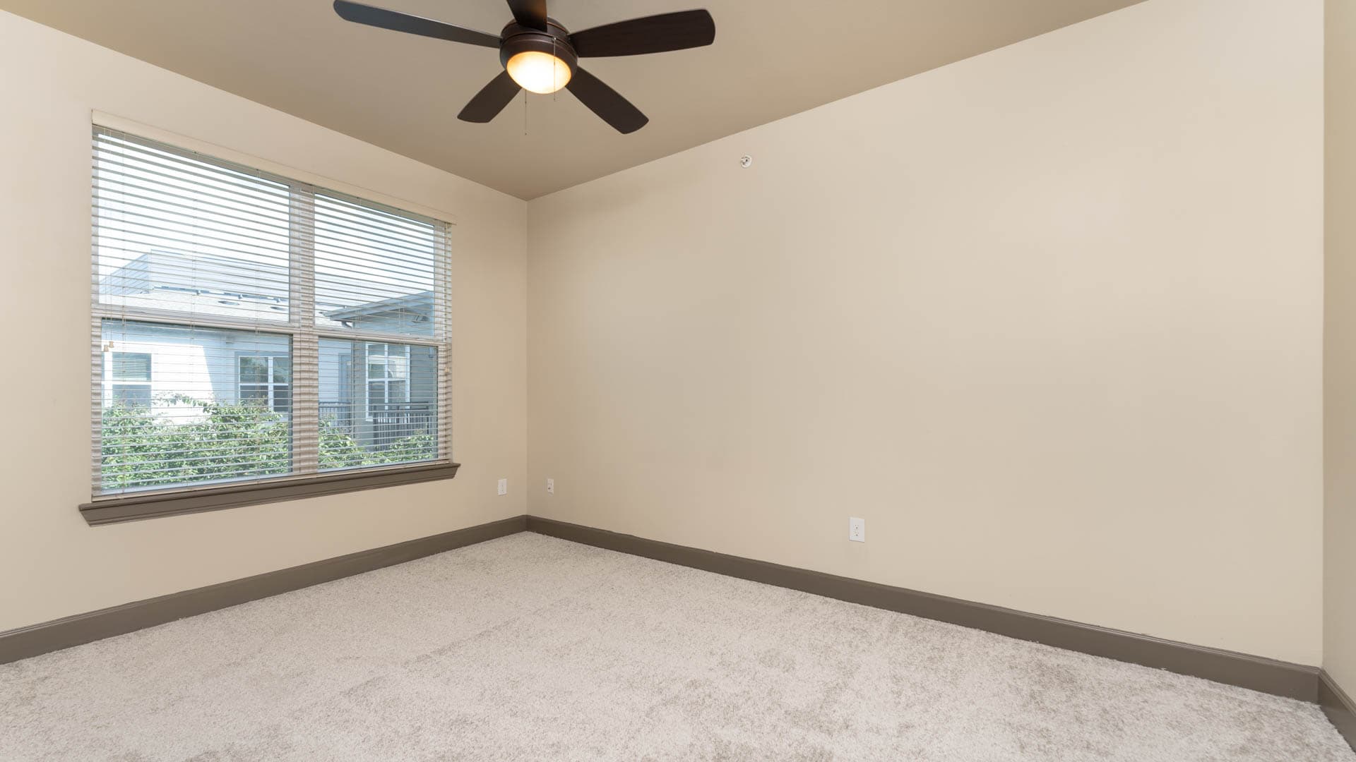Union at Carrollton Square Apartments 3 of 6