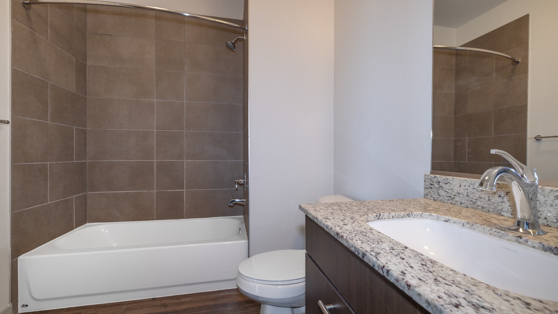 Milehouse Apartments 7 of 8