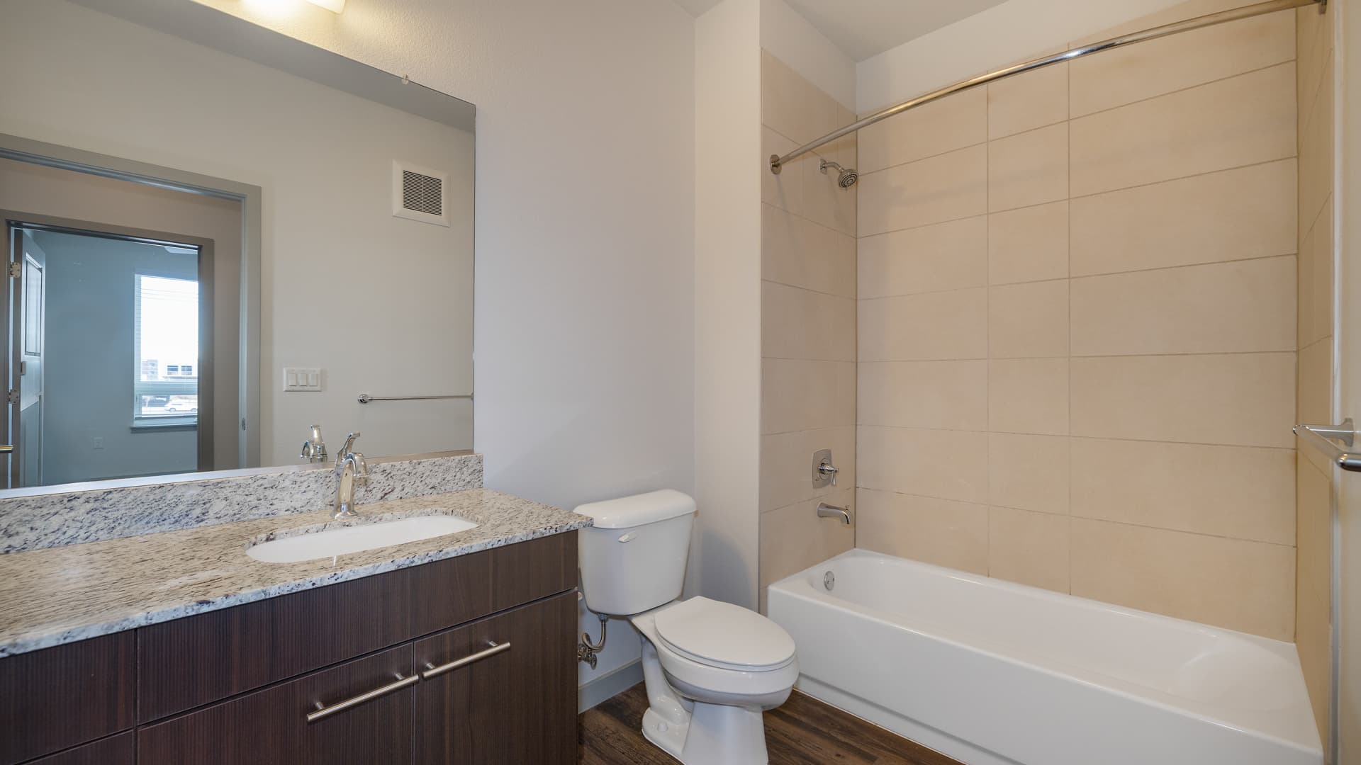 Milehouse Apartments 5 of 11