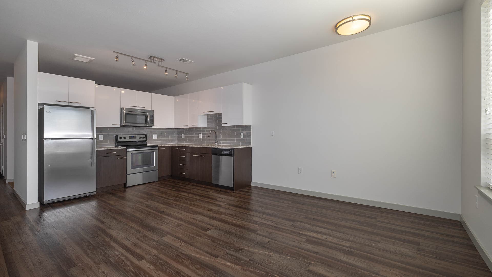 Milehouse Apartments 3 of 8
