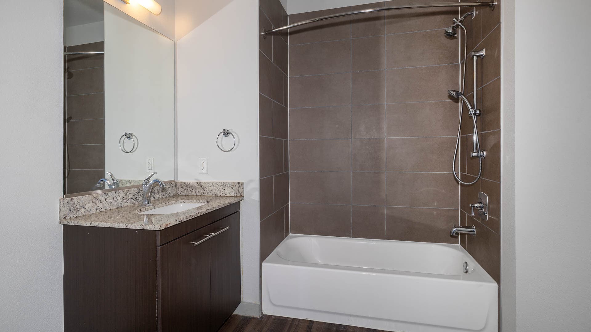 Milehouse Apartments 29 of 57