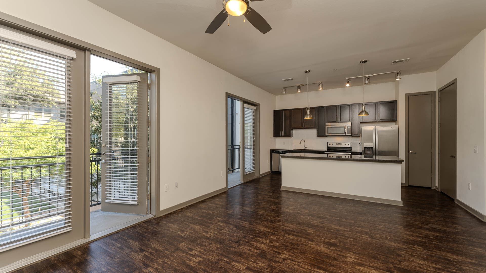 Crest at Park Central Apartments 3 of 9
