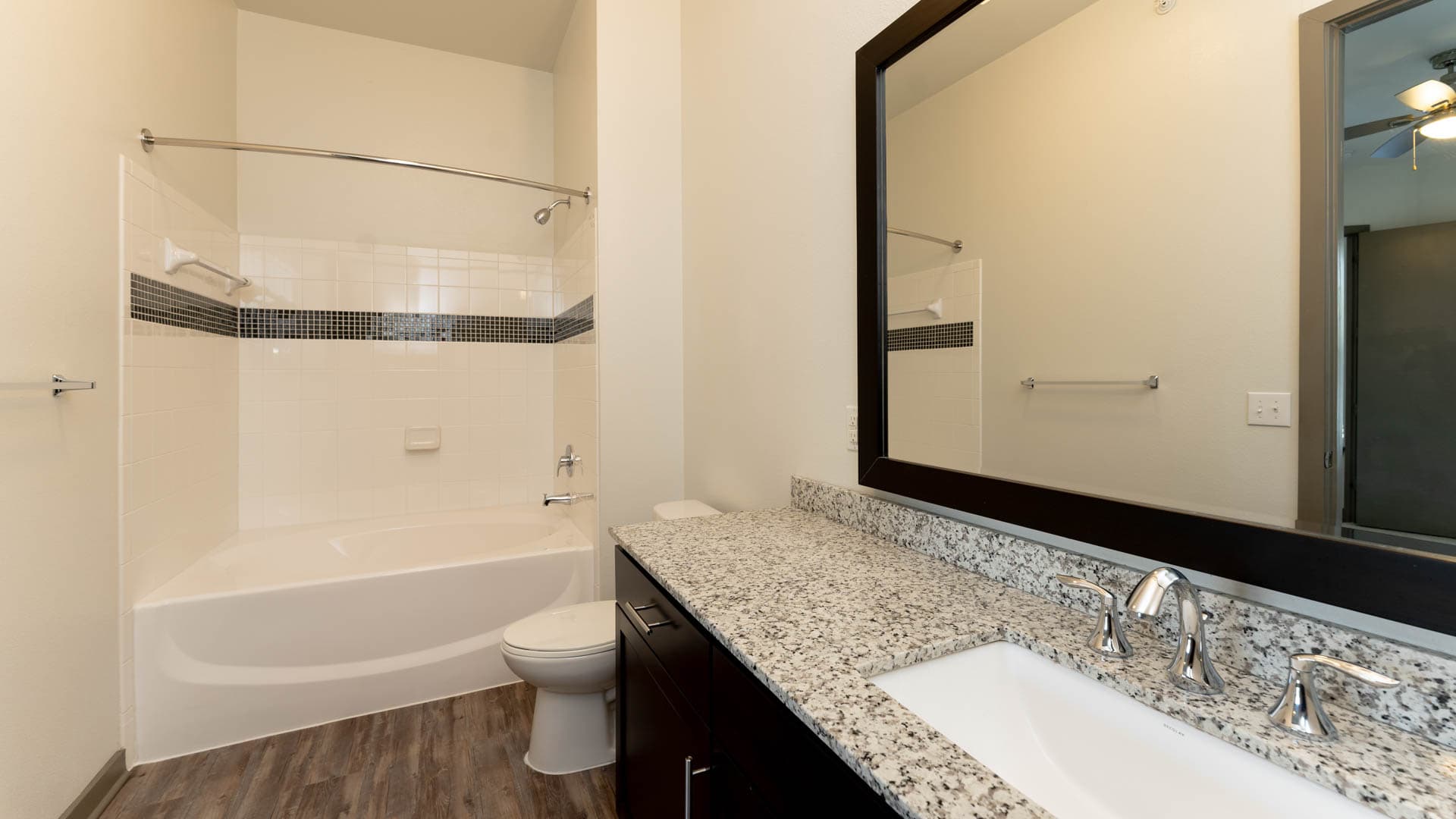 Crest at Park Central Apartments 7 of 11