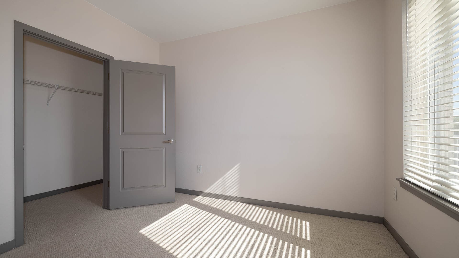 The Den Apartments 33 of 40
