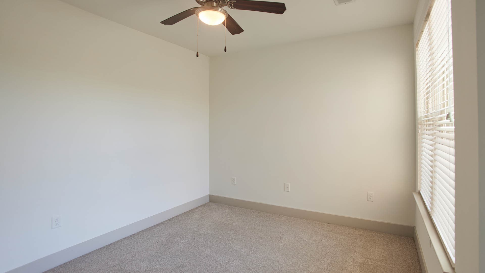 Sixes Ridge Apartments 4 of 11