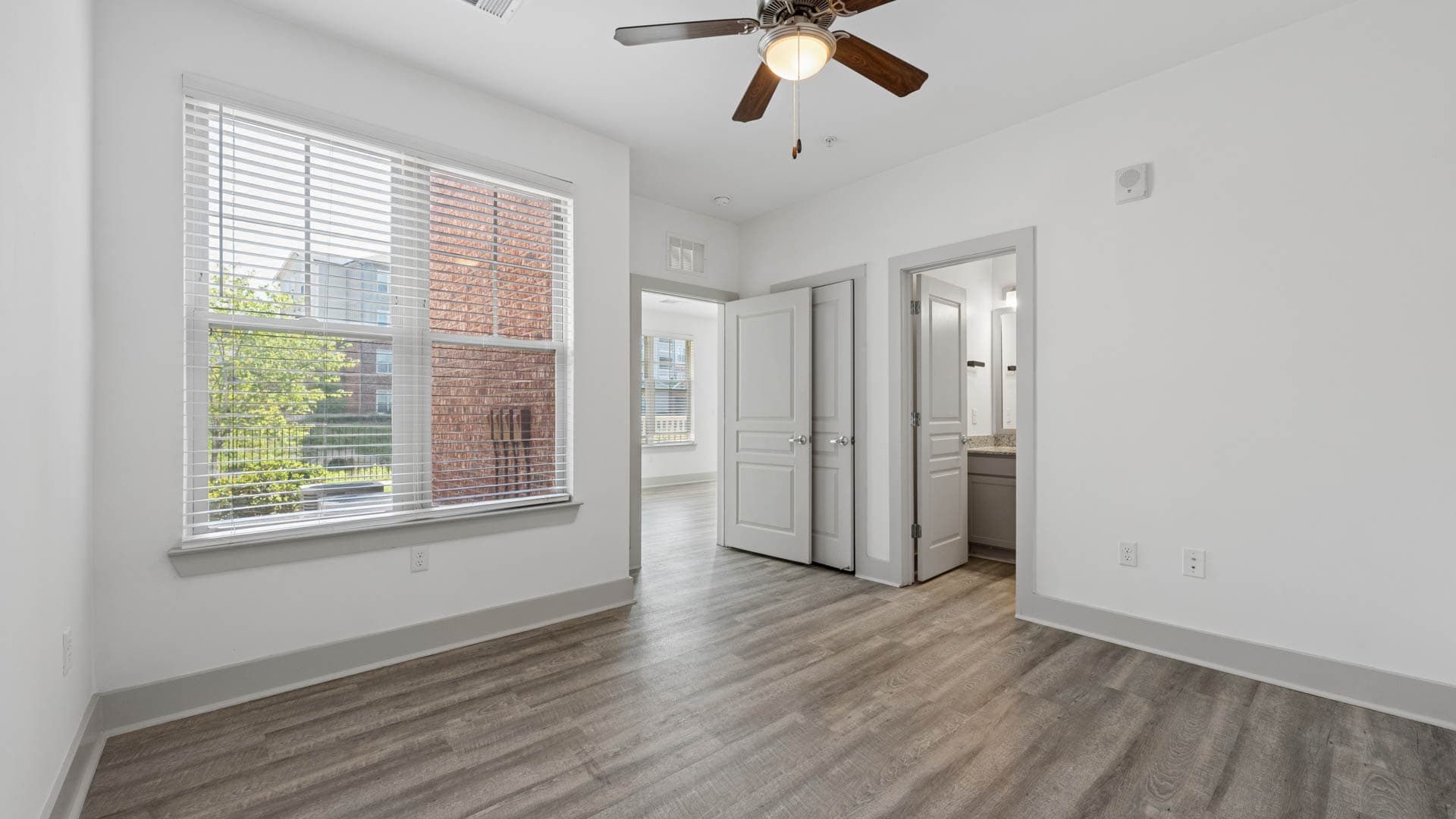 Sixes Ridge Apartments 3 of 9