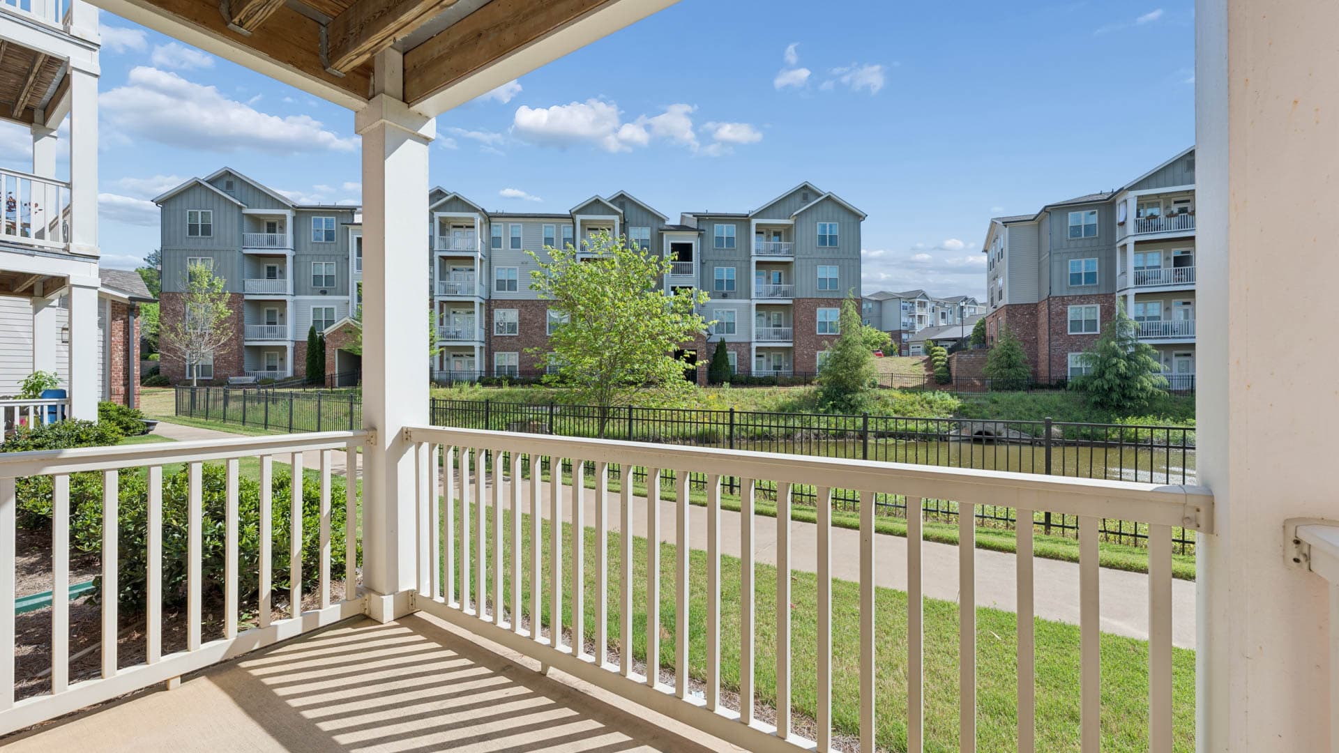 Sixes Ridge Apartments 5 of 9