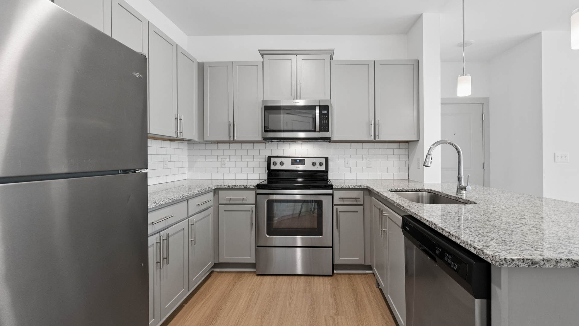 Sixes Ridge Apartments 4 of 6