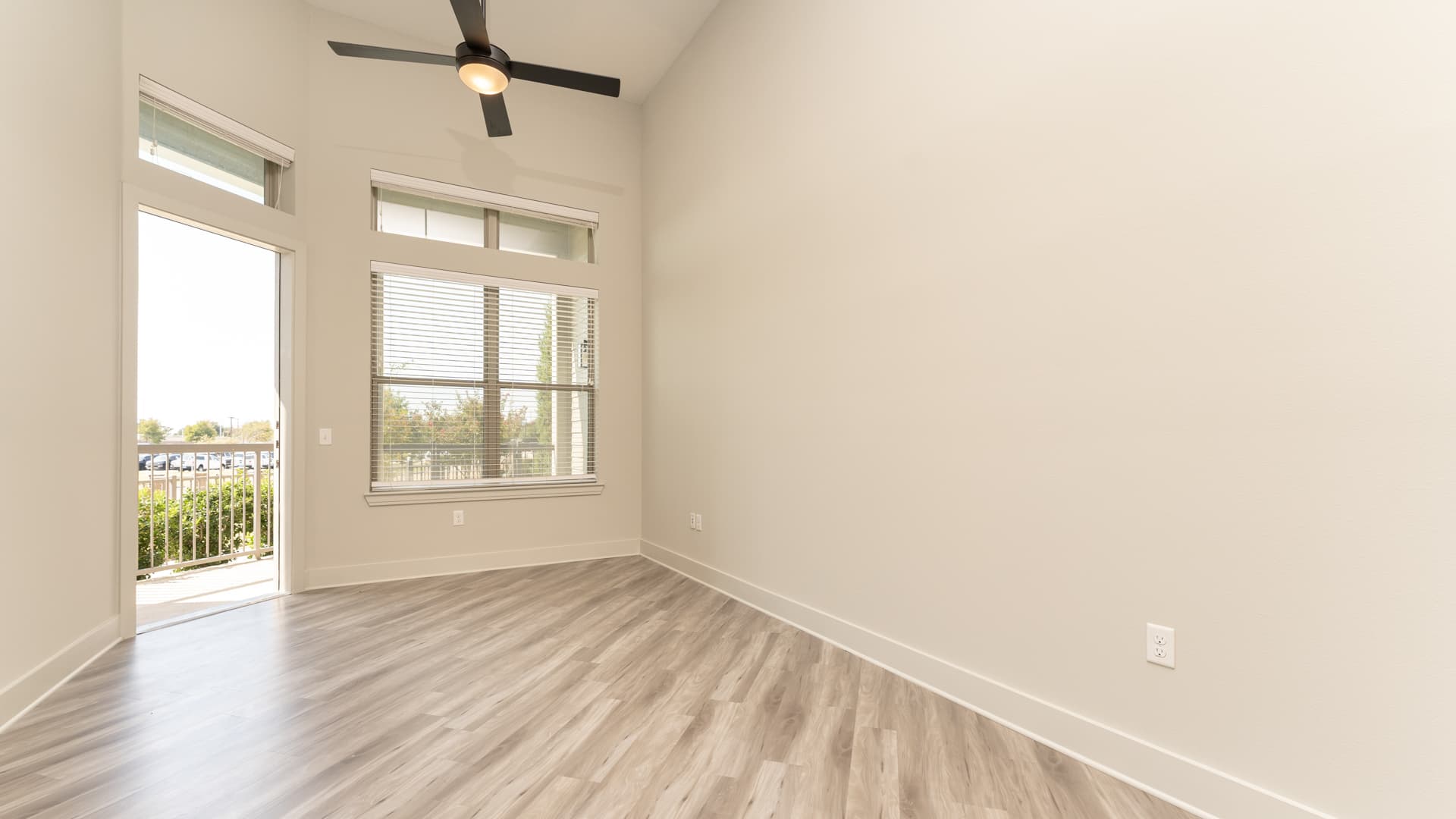 Ayla Stonebriar Apartments 2 of 8