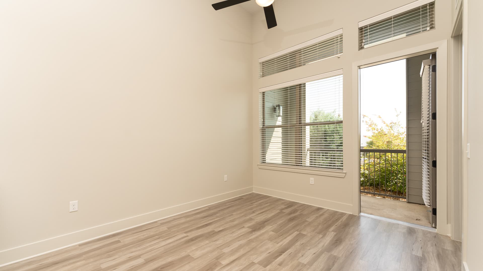 Ayla Stonebriar Apartments 2 of 8