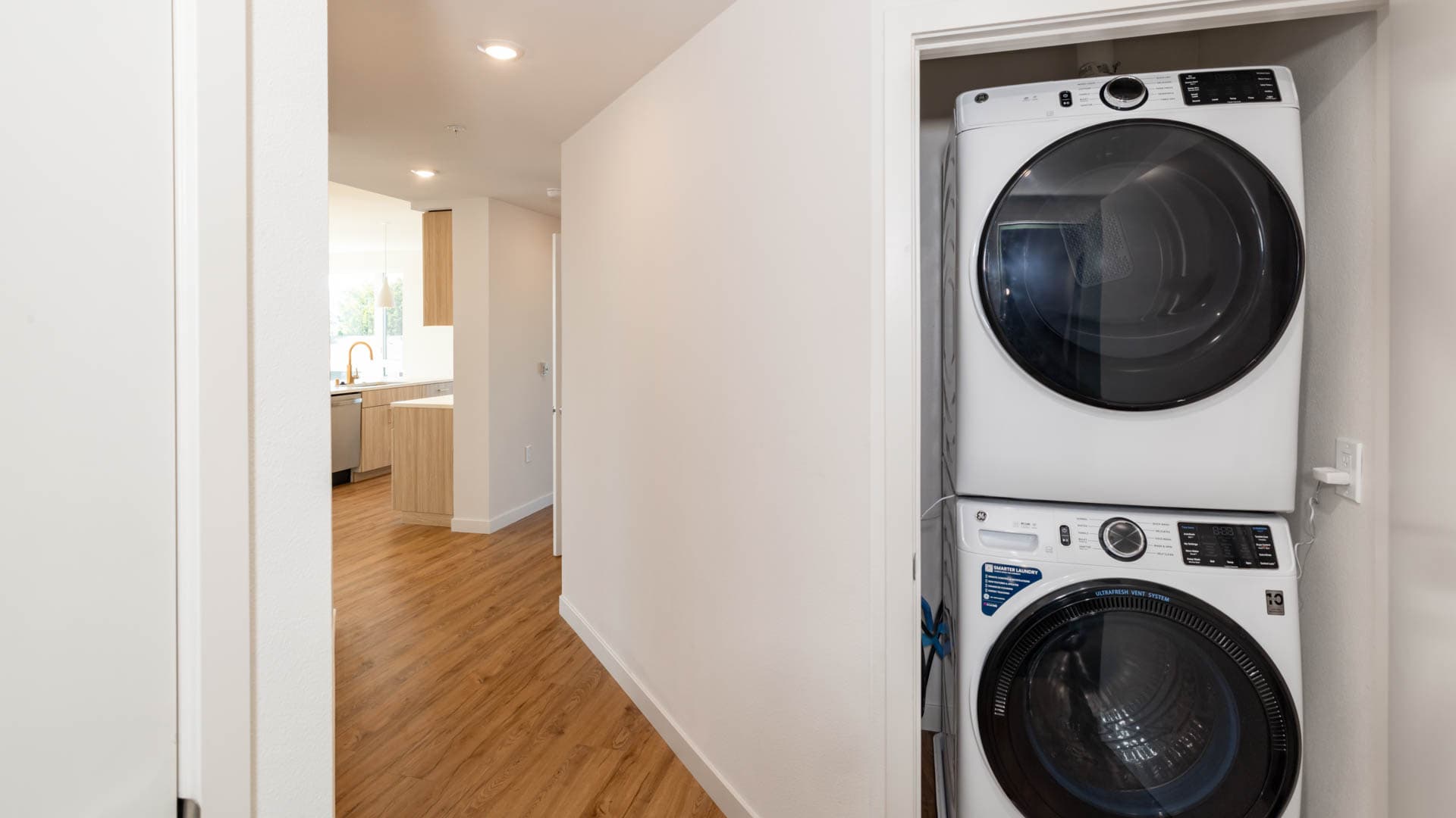 Lorien Ivy Apartments 1 of 11