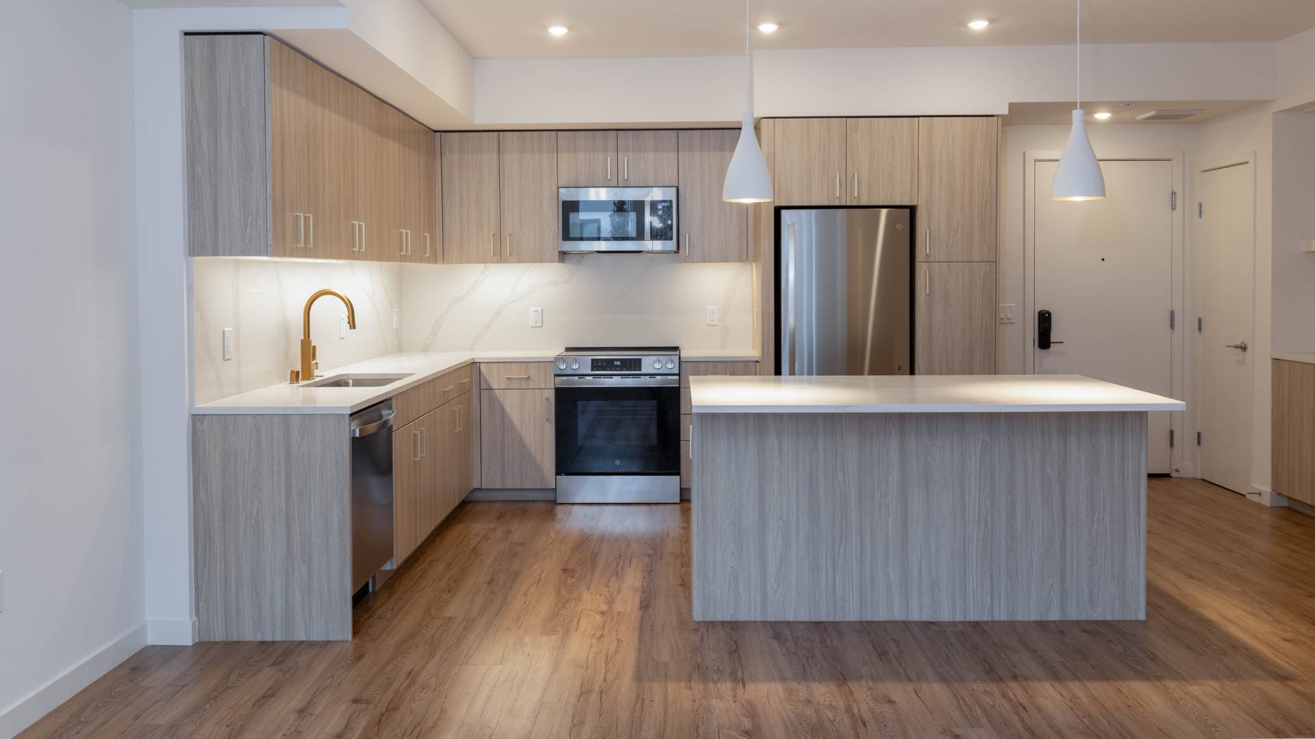 Lorien Ivy Apartments 13 of 17