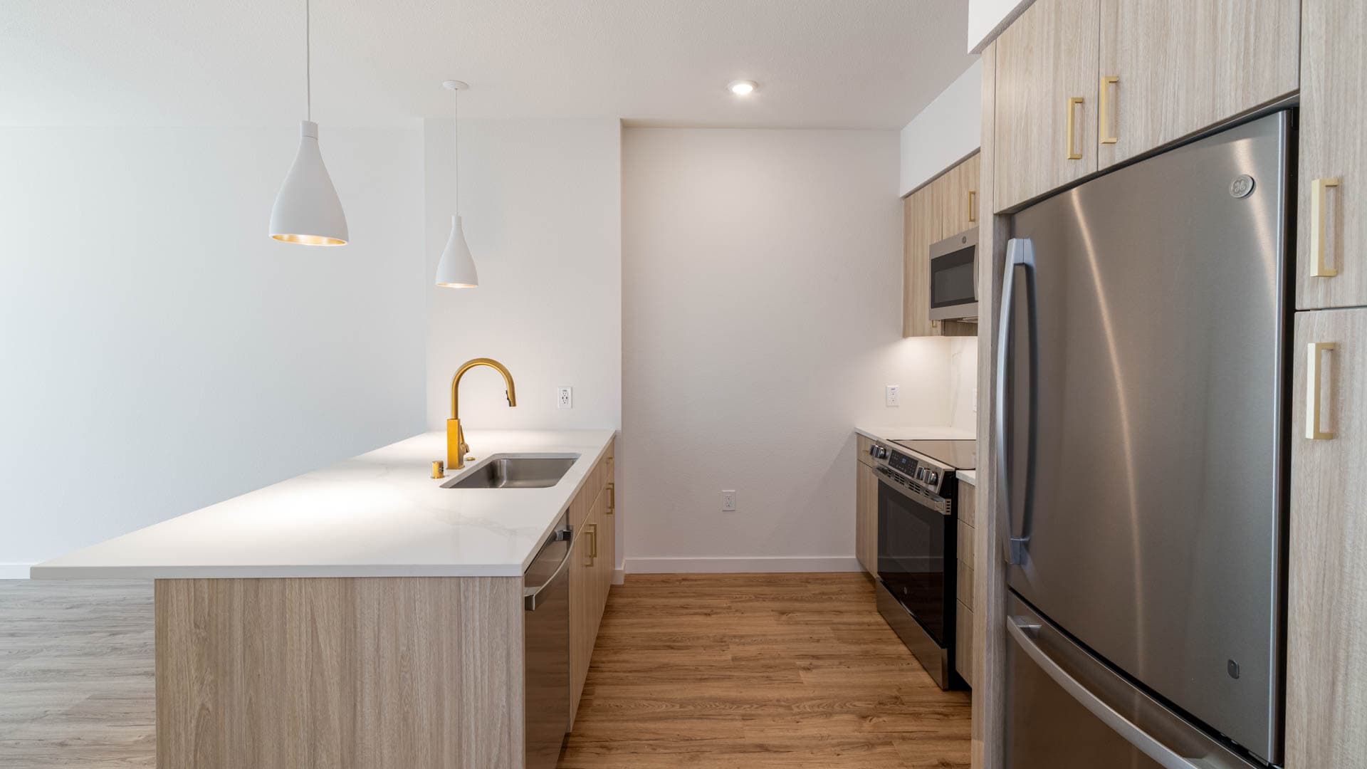 Lorien Ivy Apartments 1 of 8