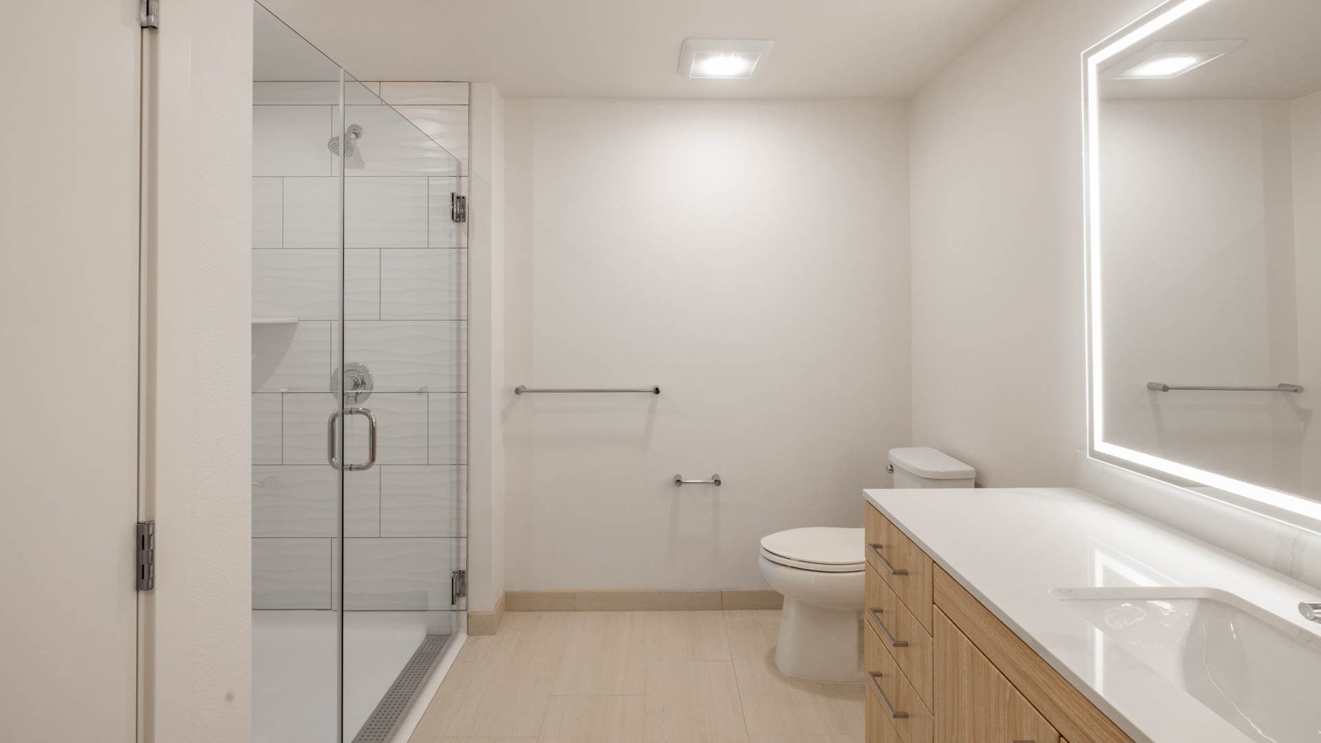 Lorien Ivy Apartments 7 of 17