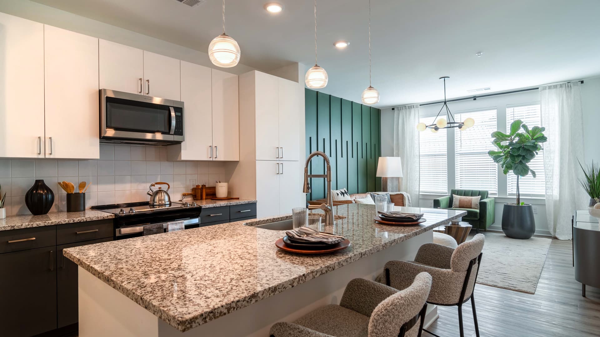 Lyric Sugar Hill Apartments 4 of 33